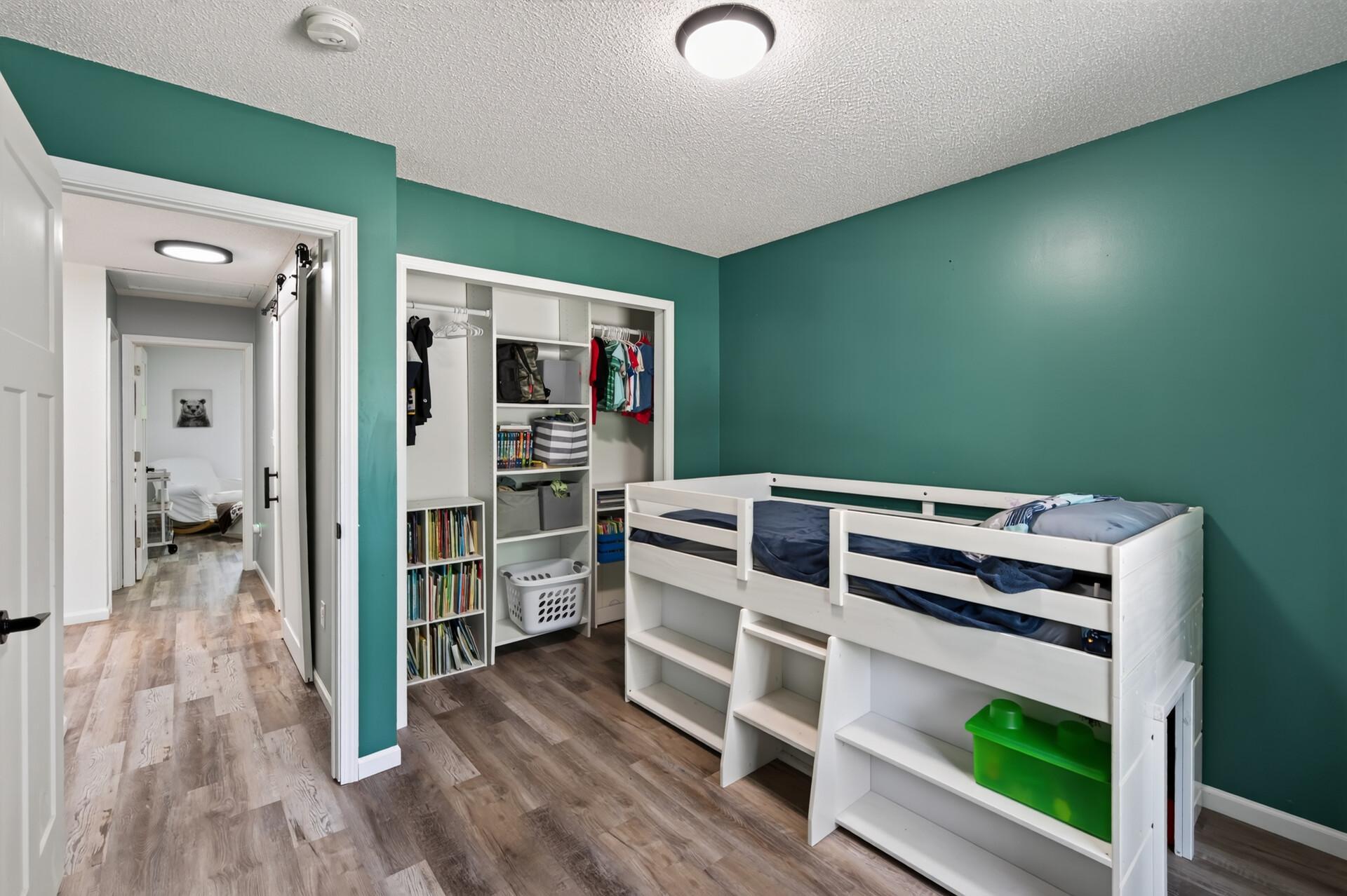 main property photo 22