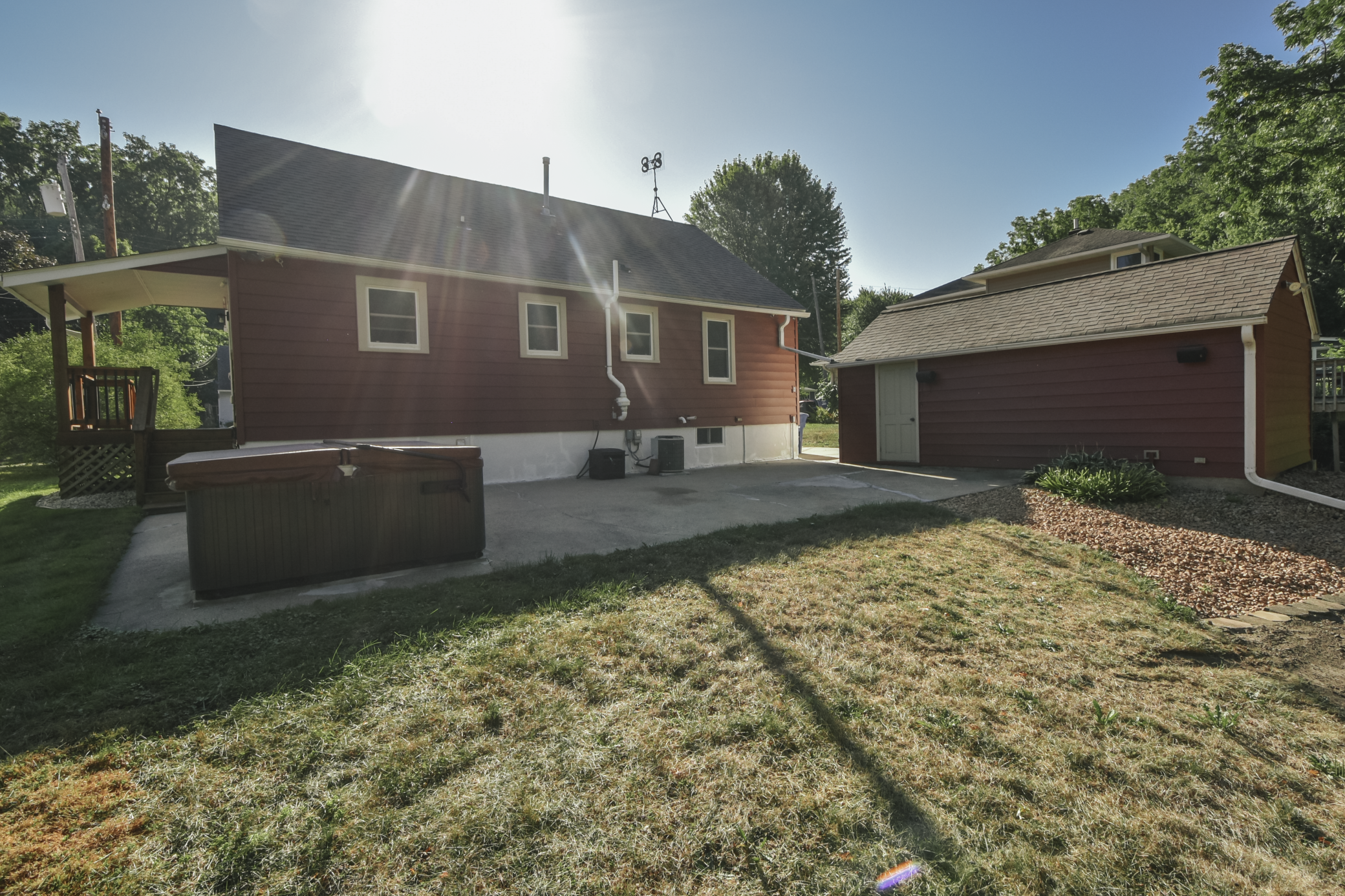 main property photo 33