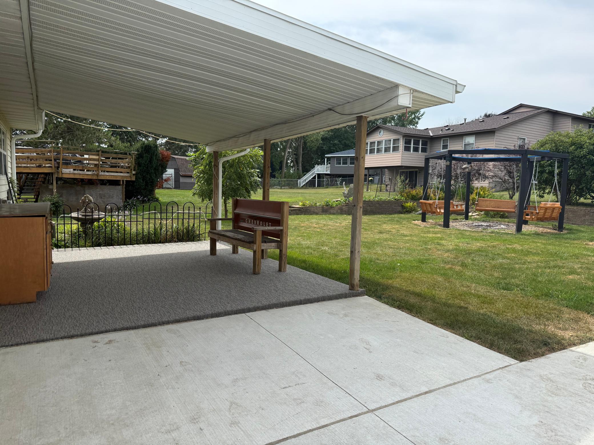 main property photo 32