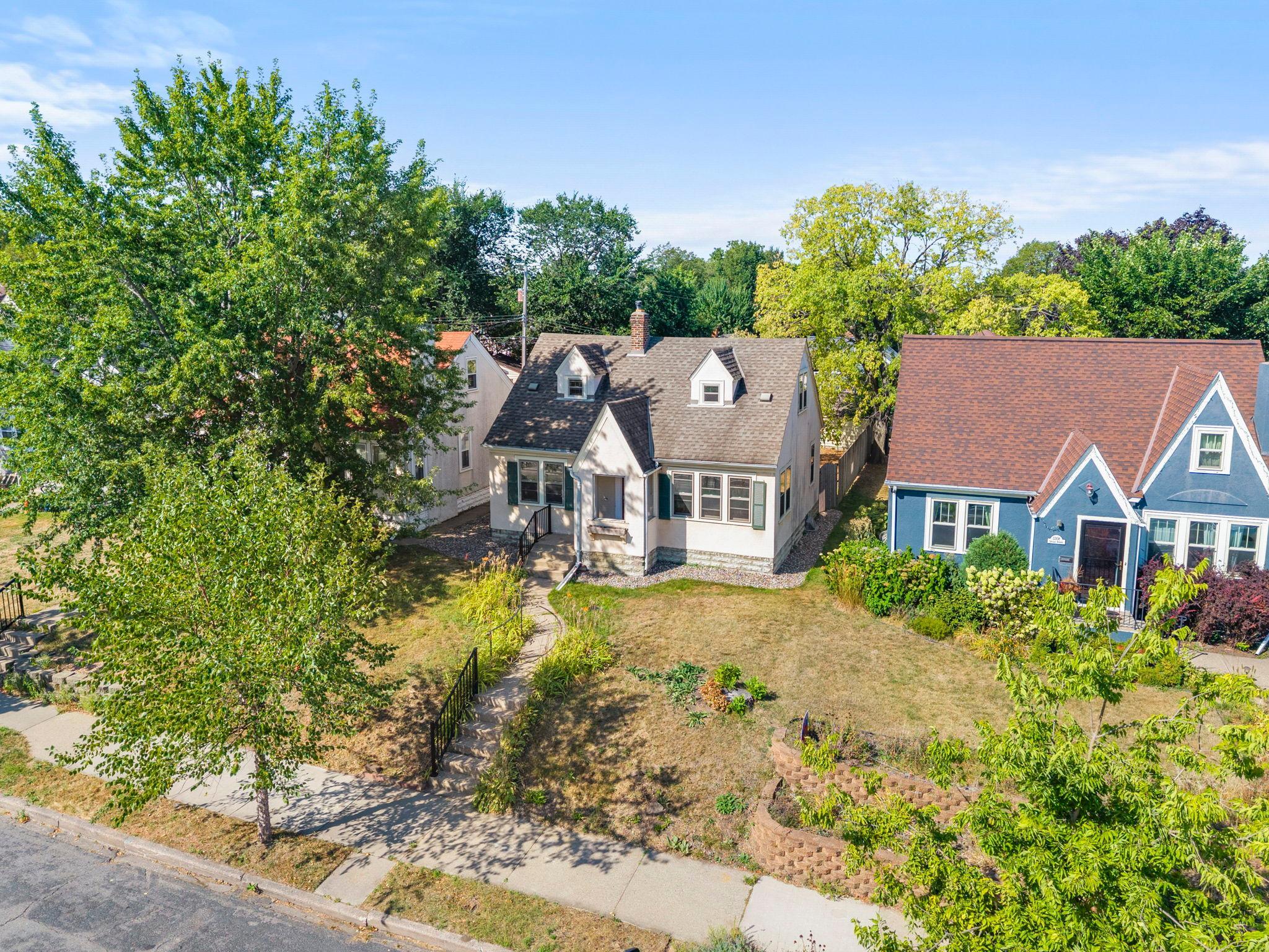 main property photo 43