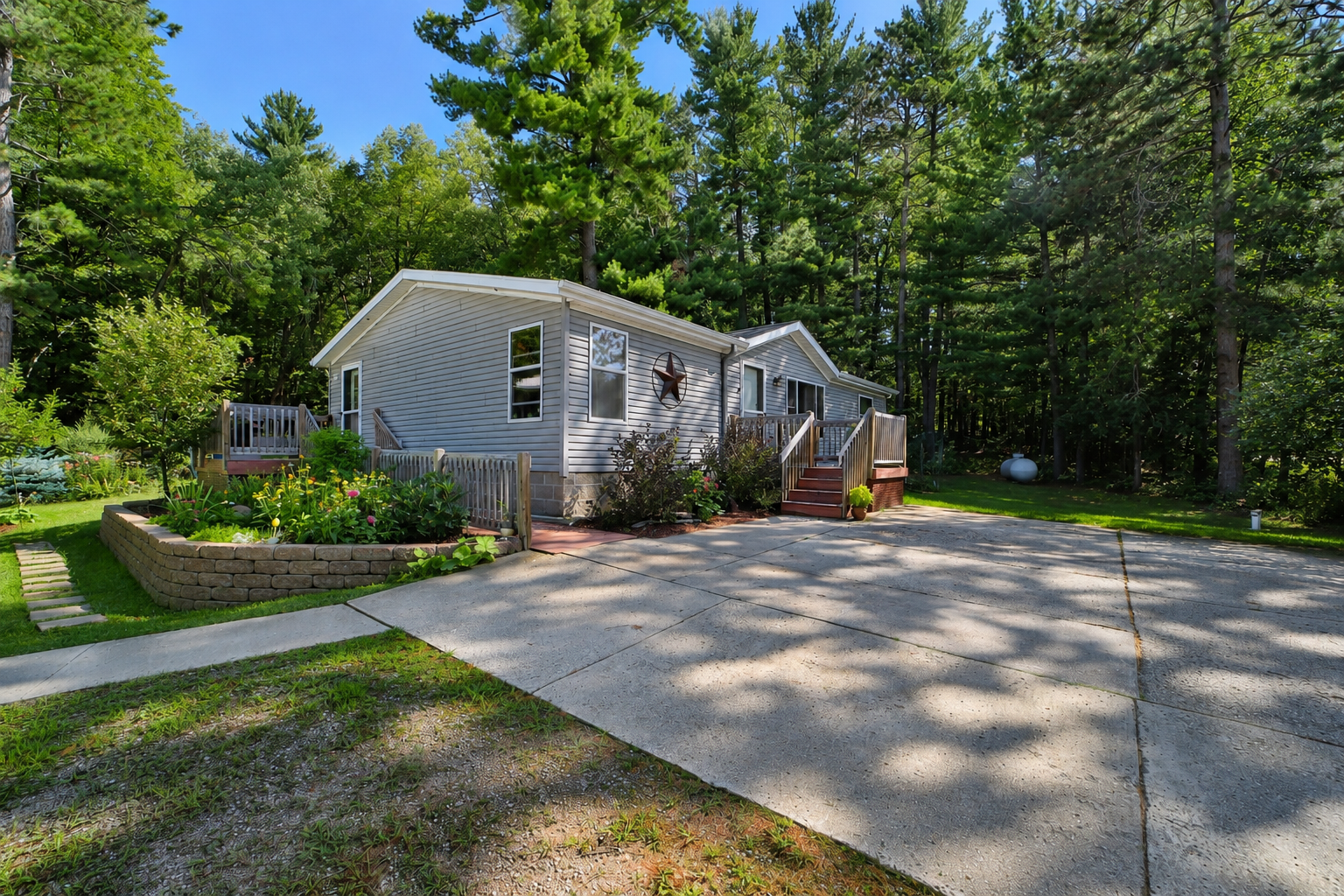 main property photo 27