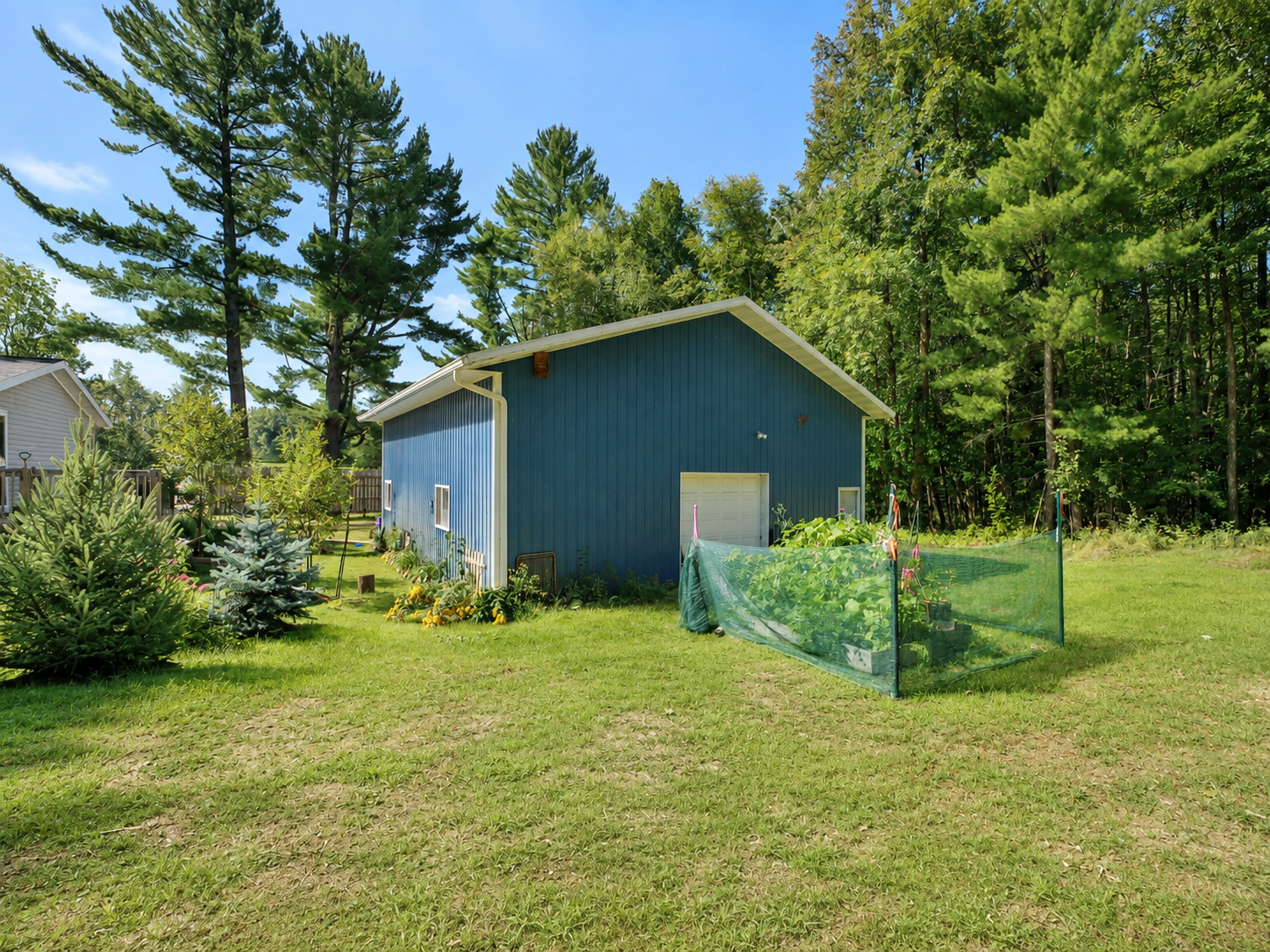 main property photo 37