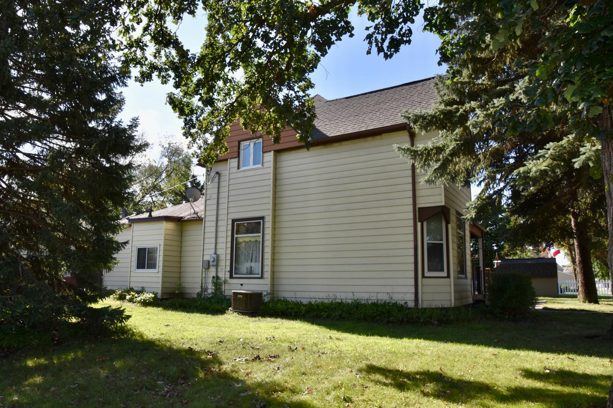 main property photo 4