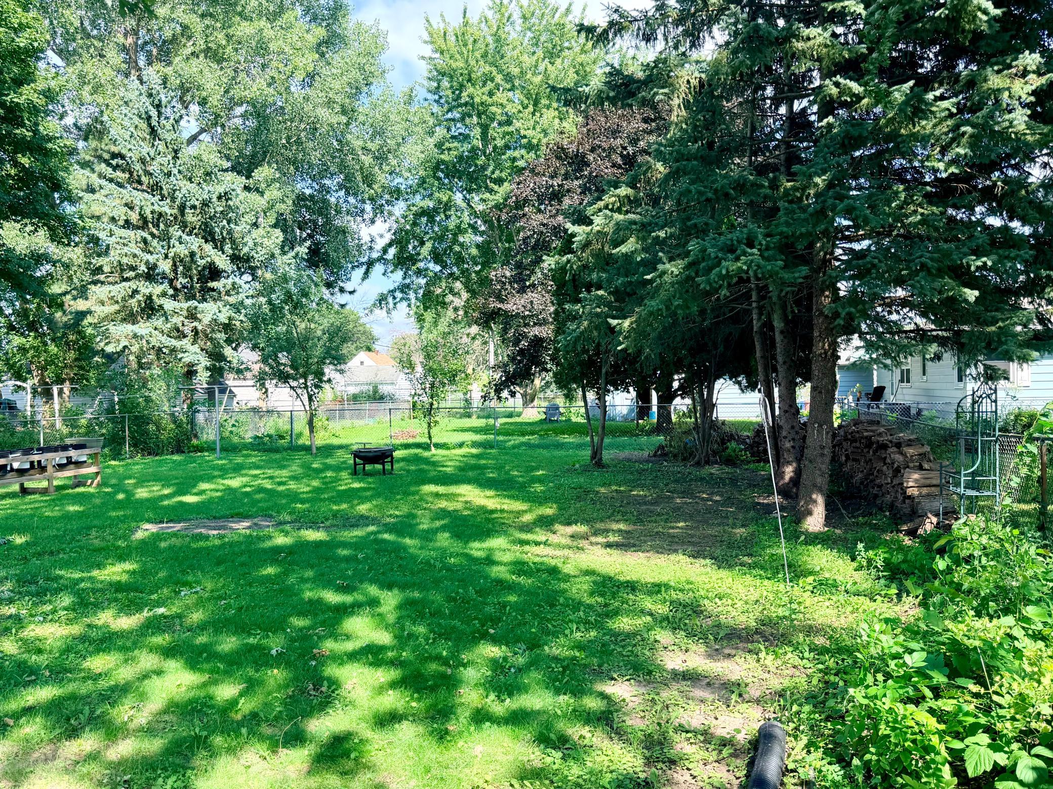 main property photo 8