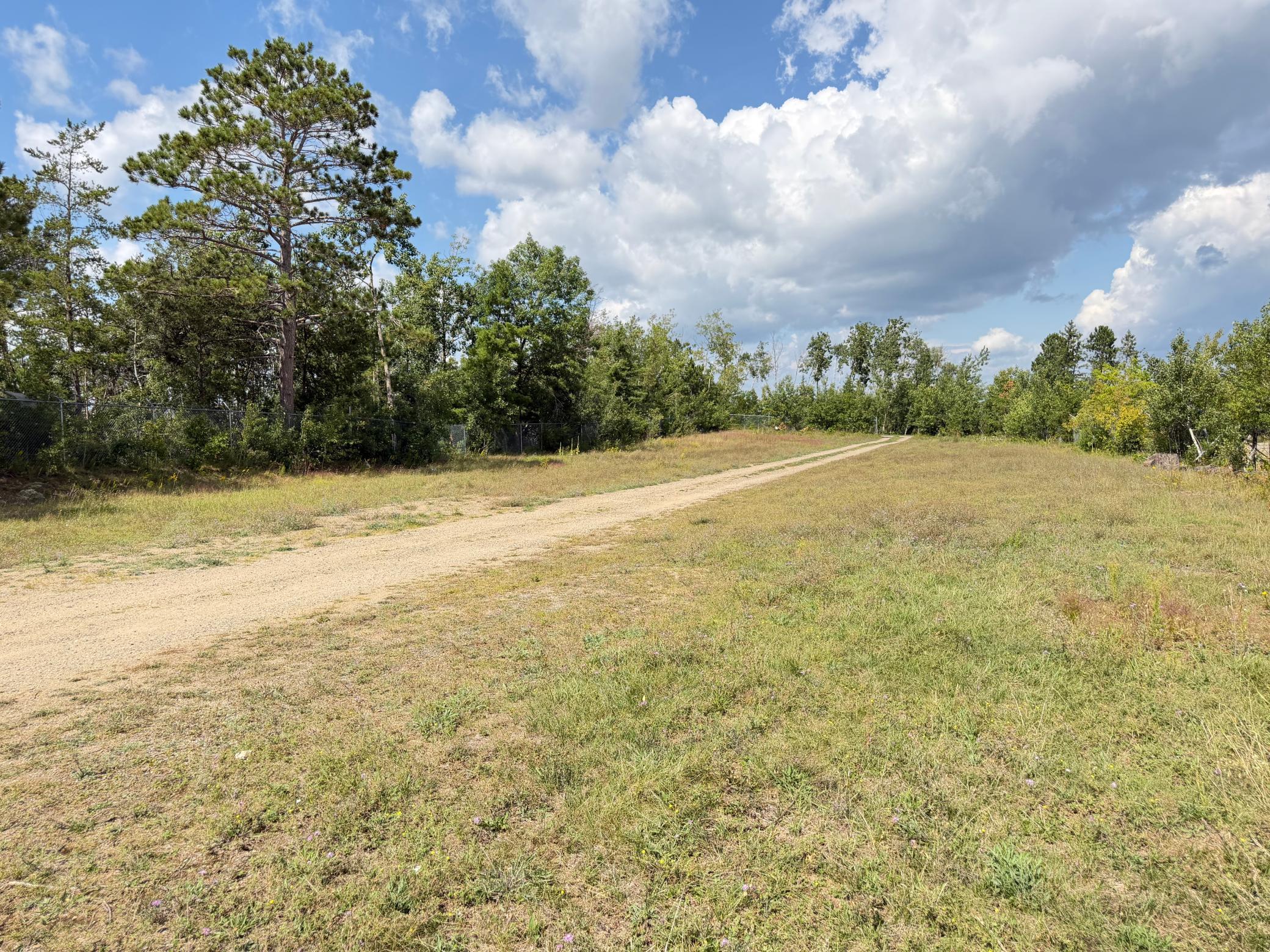 main property photo 41