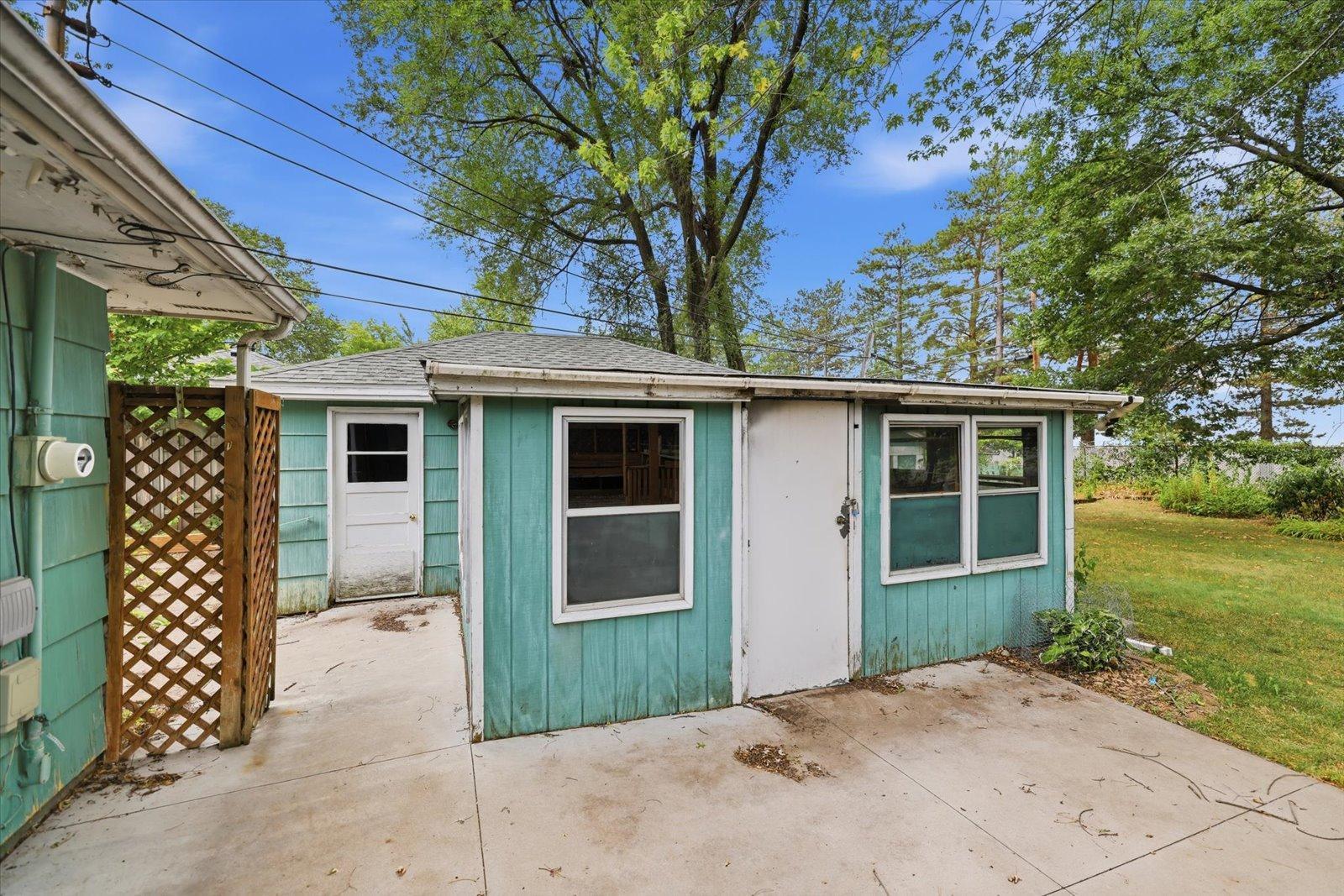 main property photo 19