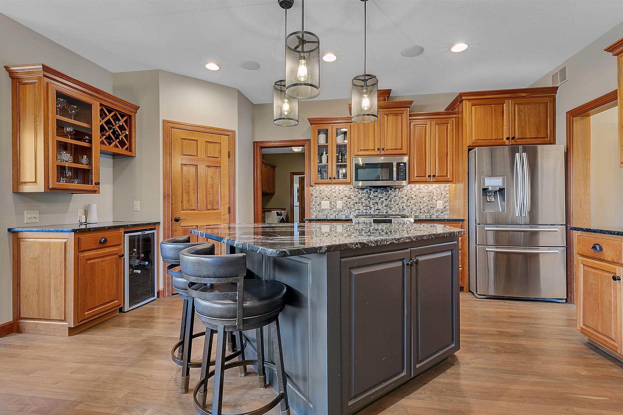 main property photo 9