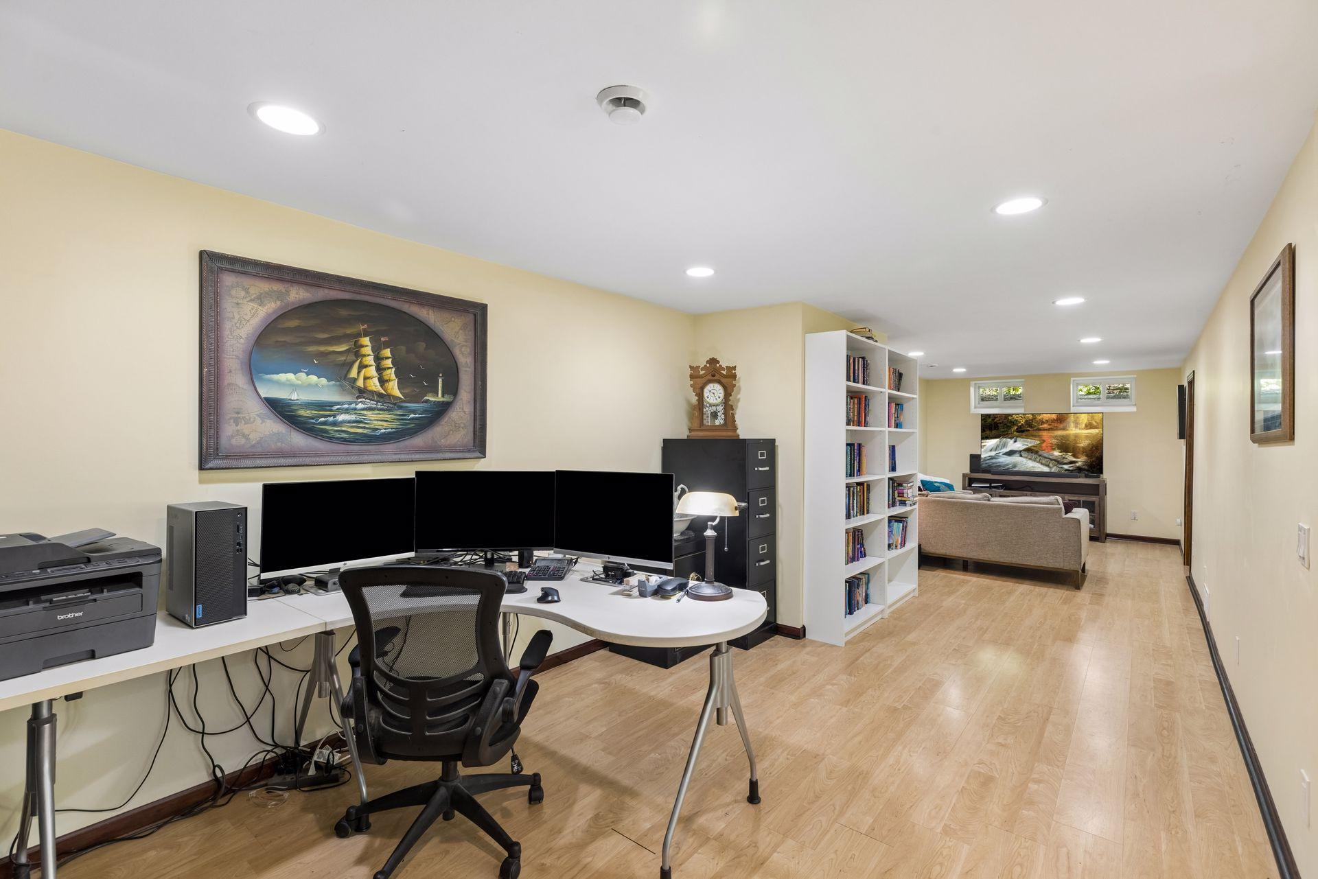 main property photo 16