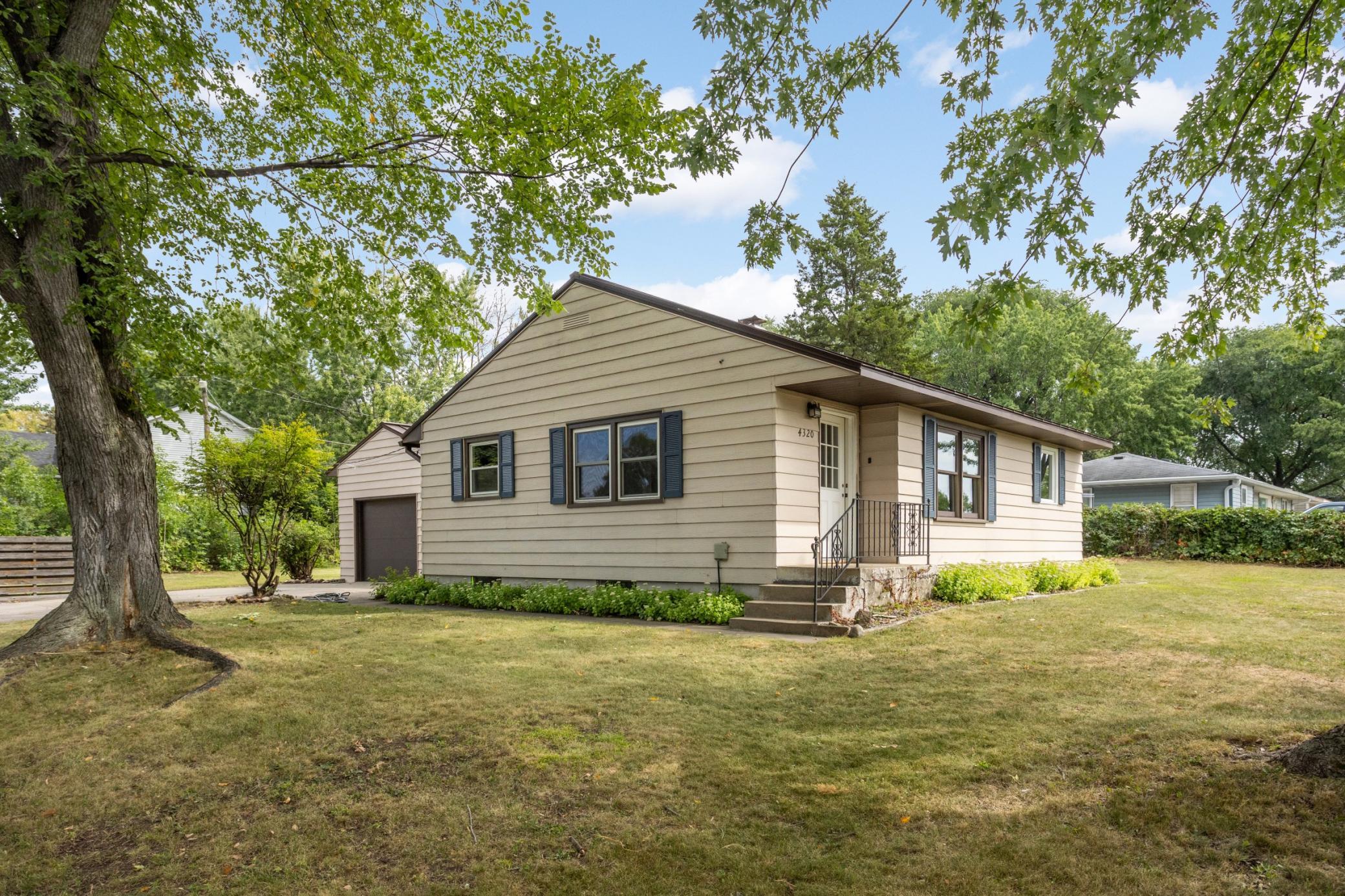 main property photo 12