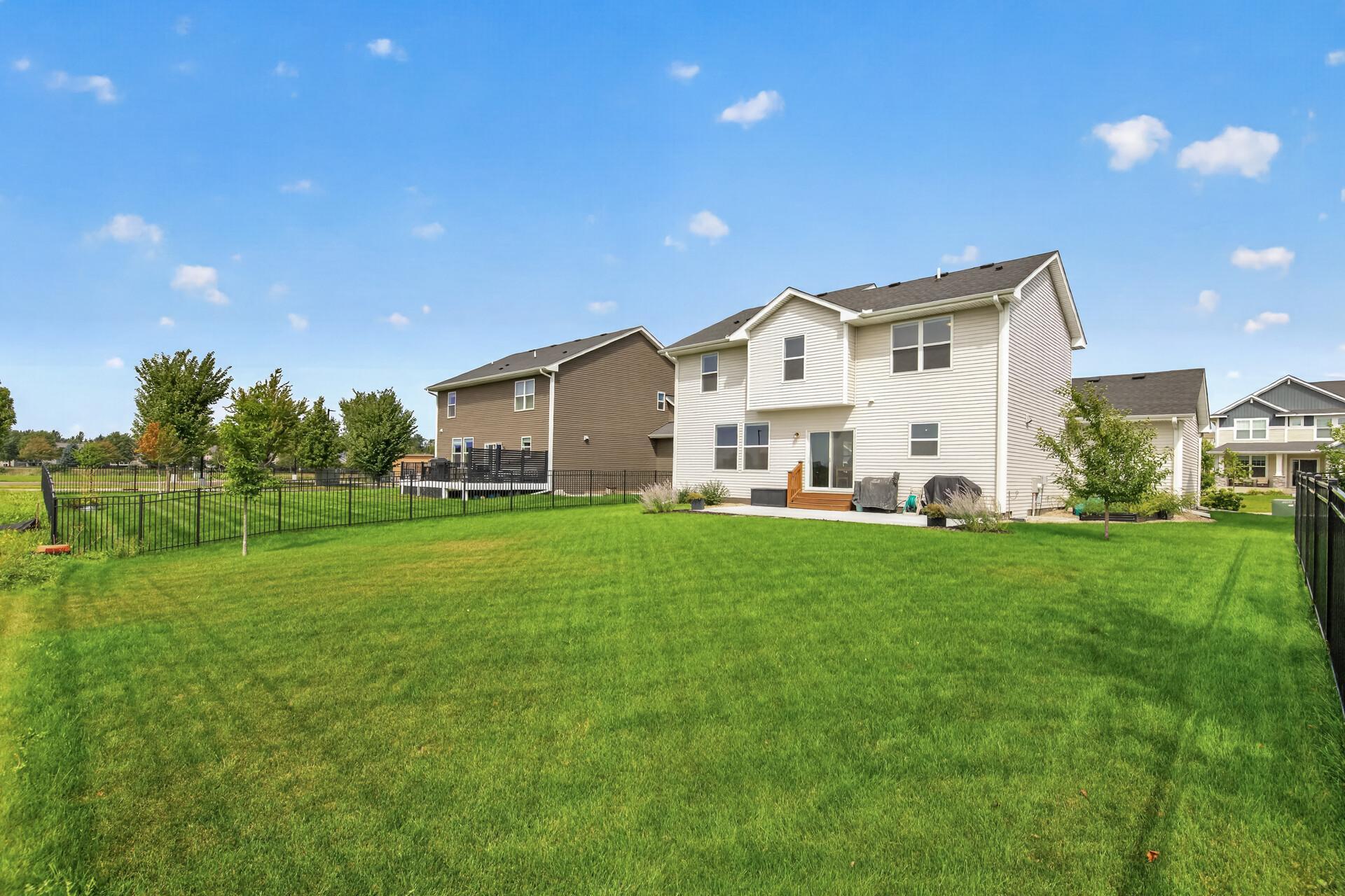main property photo 27