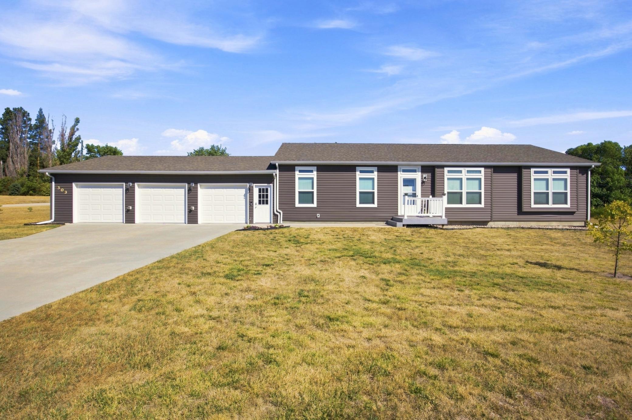 main property photo 0
