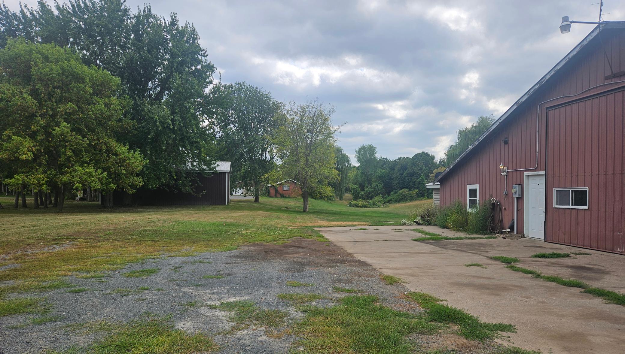 main property photo 24