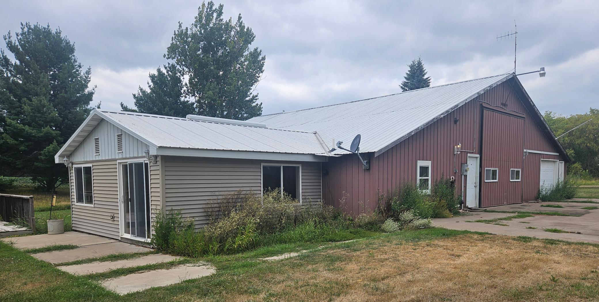 main property photo 5