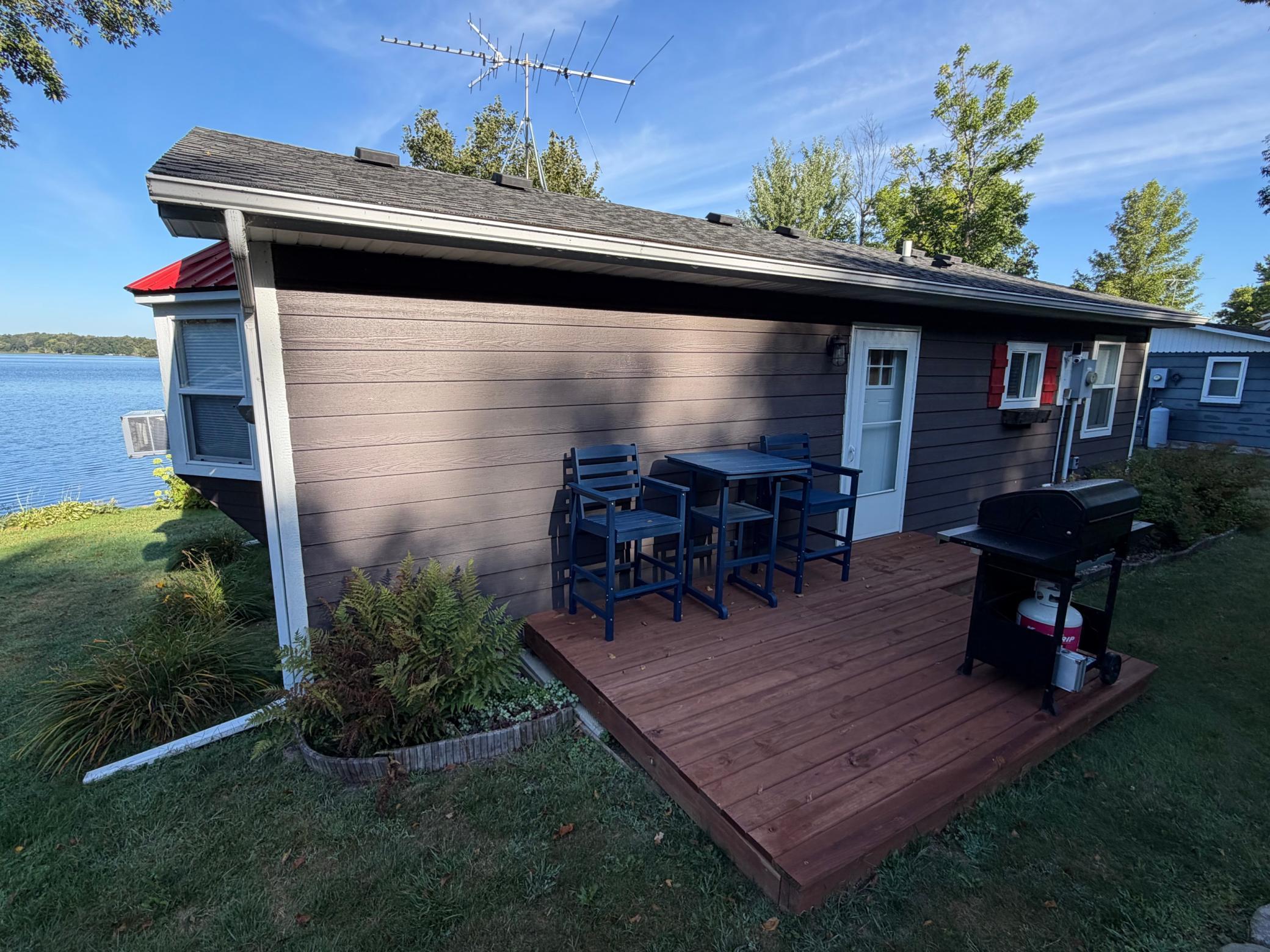 main property photo 14