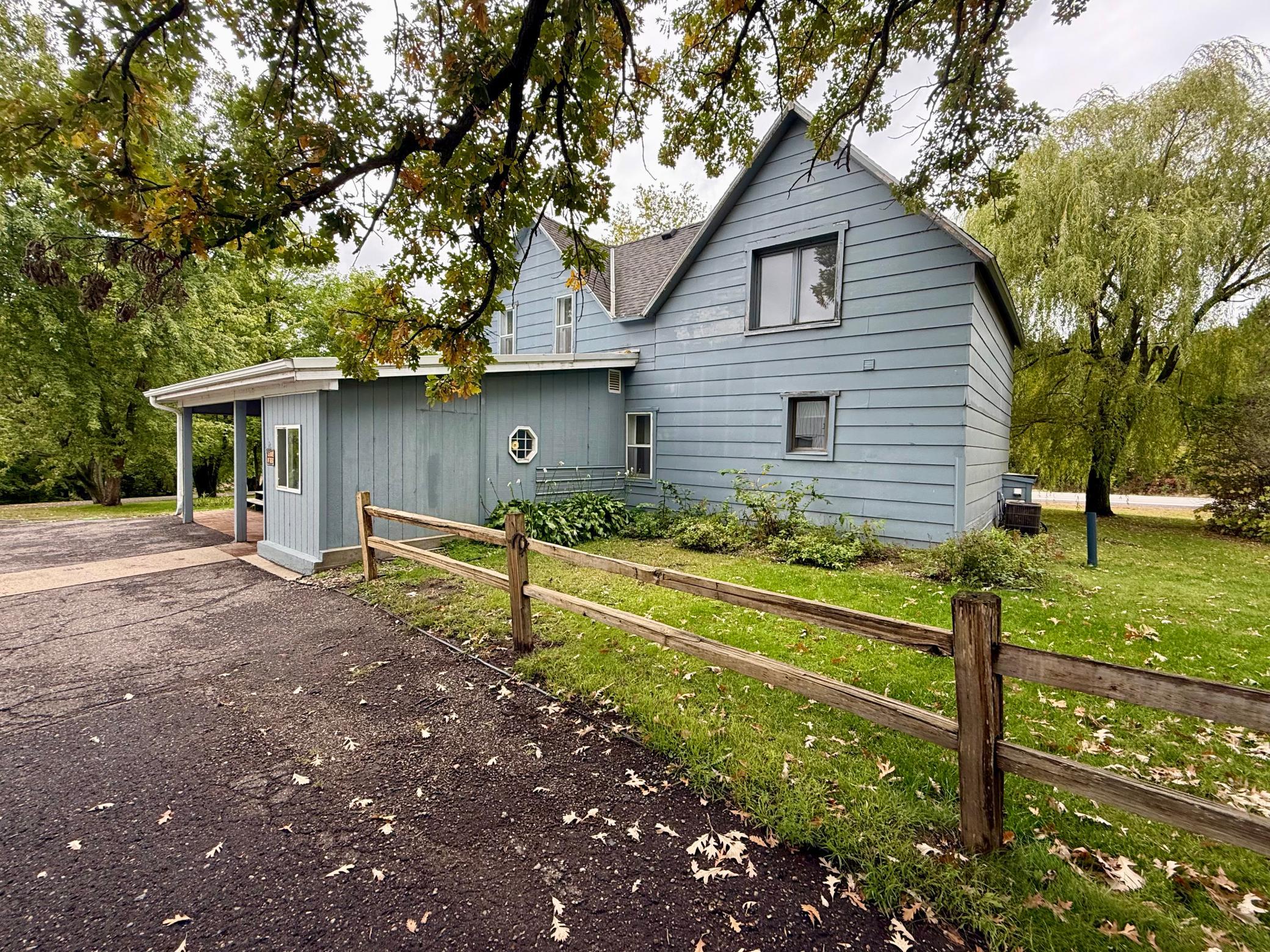 main property photo 17