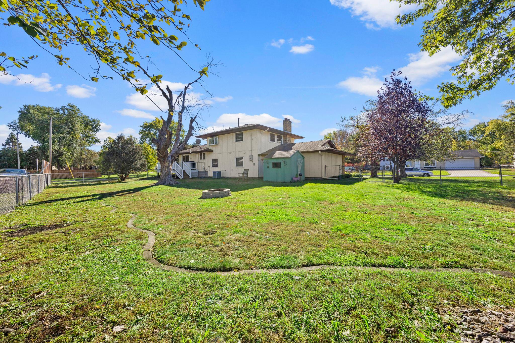 main property photo 25