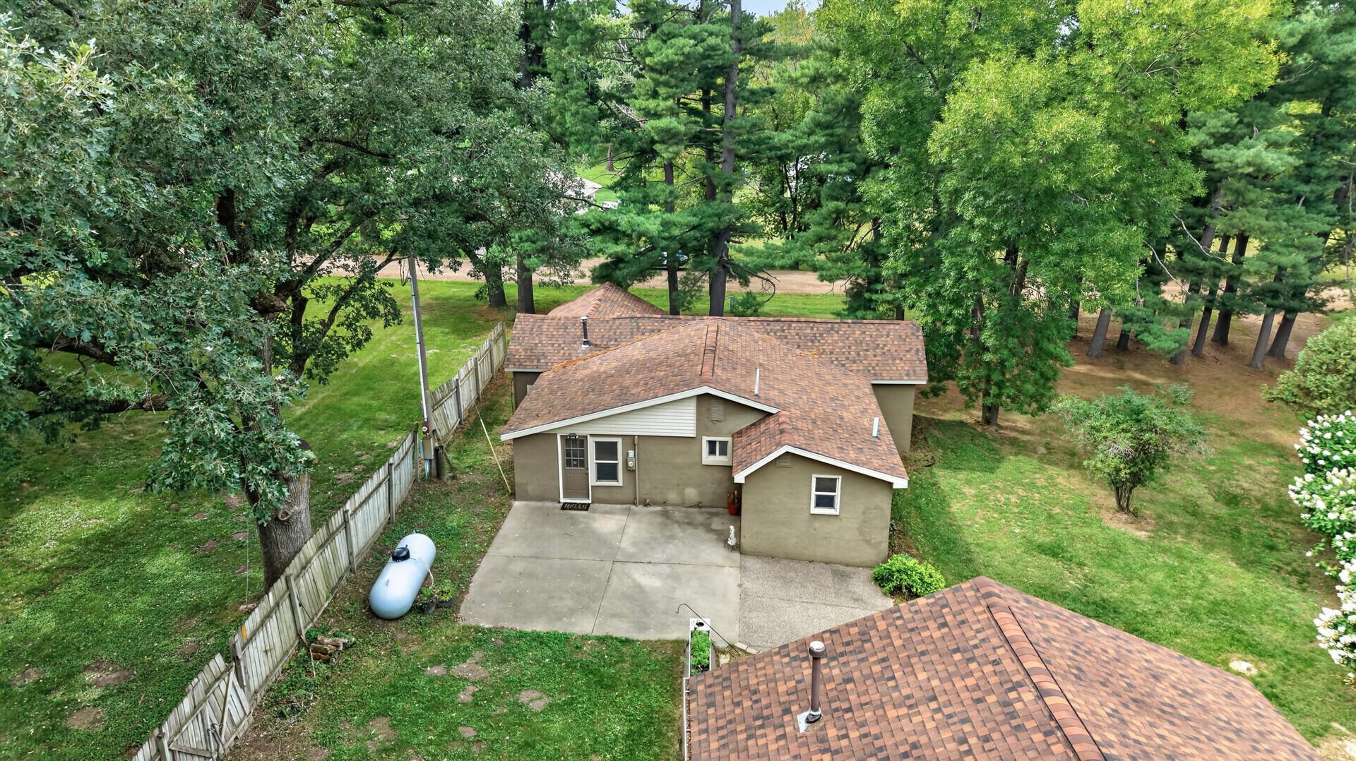 main property photo 44