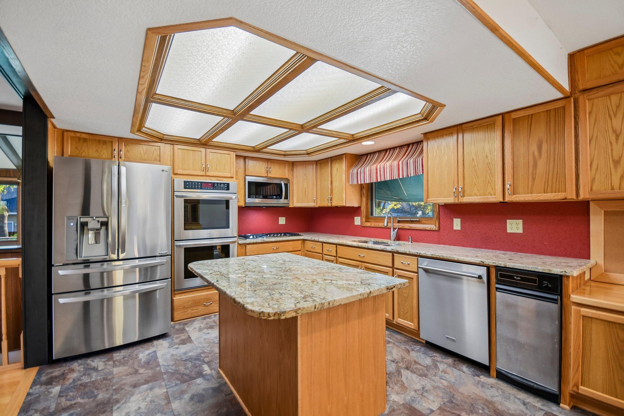main property photo 10