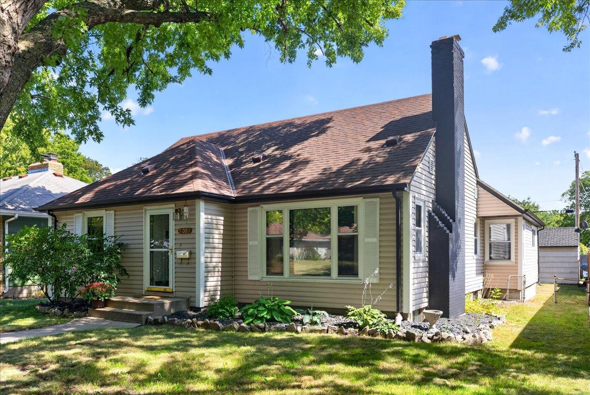 main property photo 32