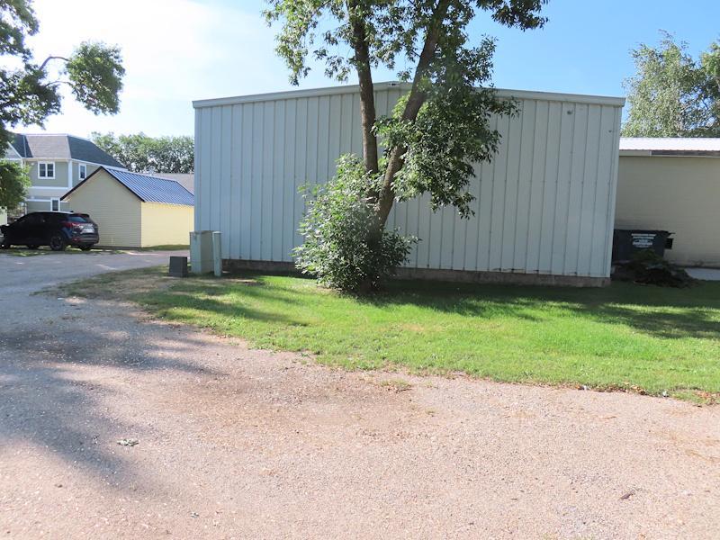 main property photo 28