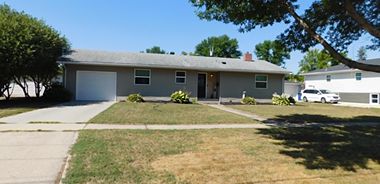 image of property with 4 Bed | 2 Bath | 1,966 Sqft