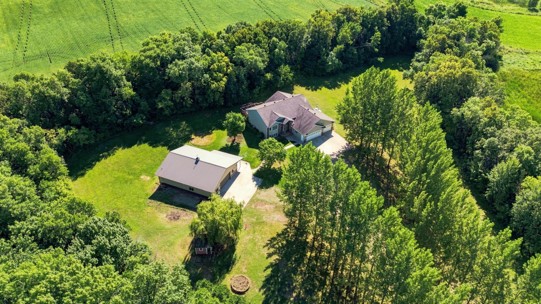 main property photo 33