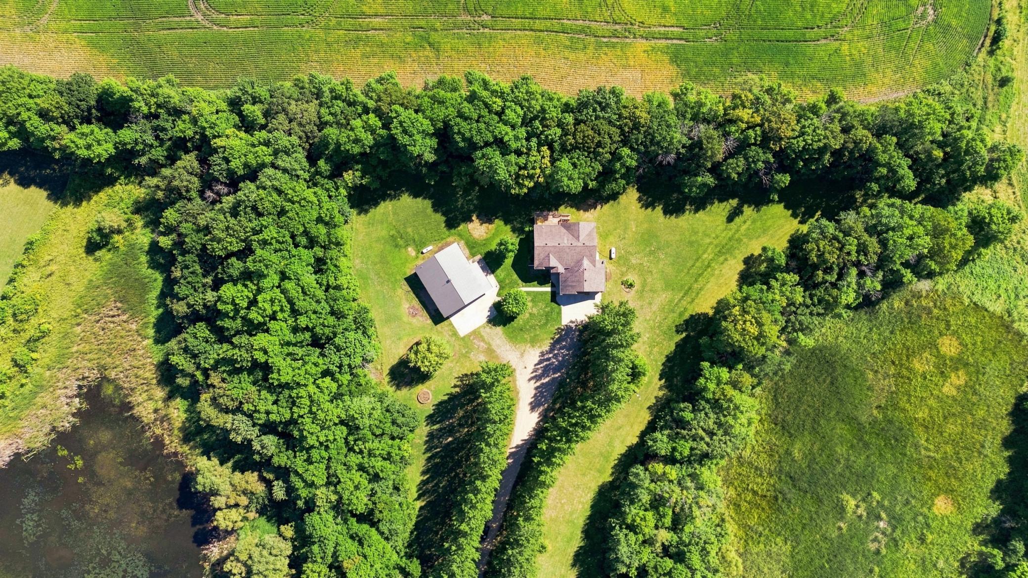 main property photo 40