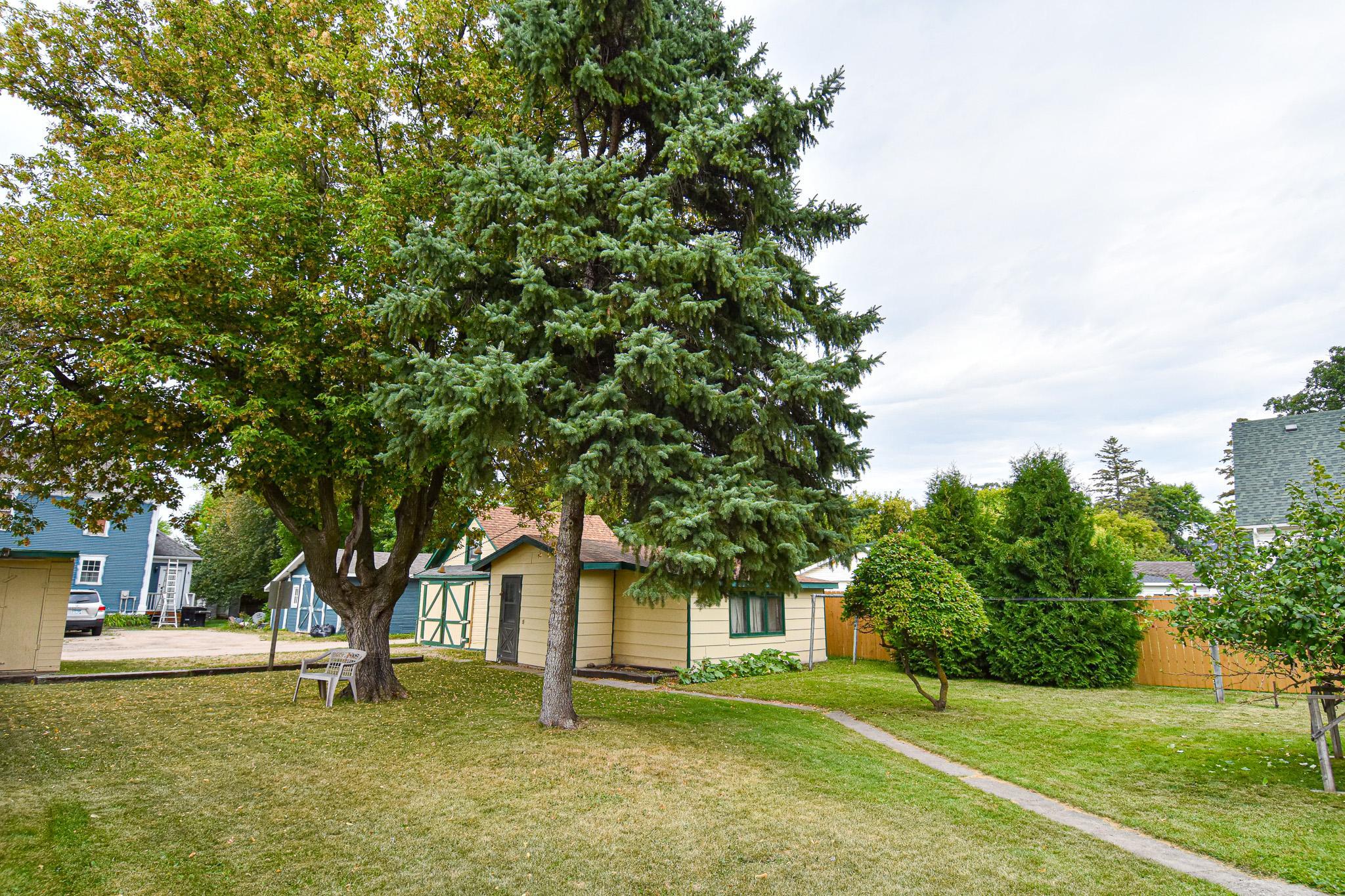 main property photo 31