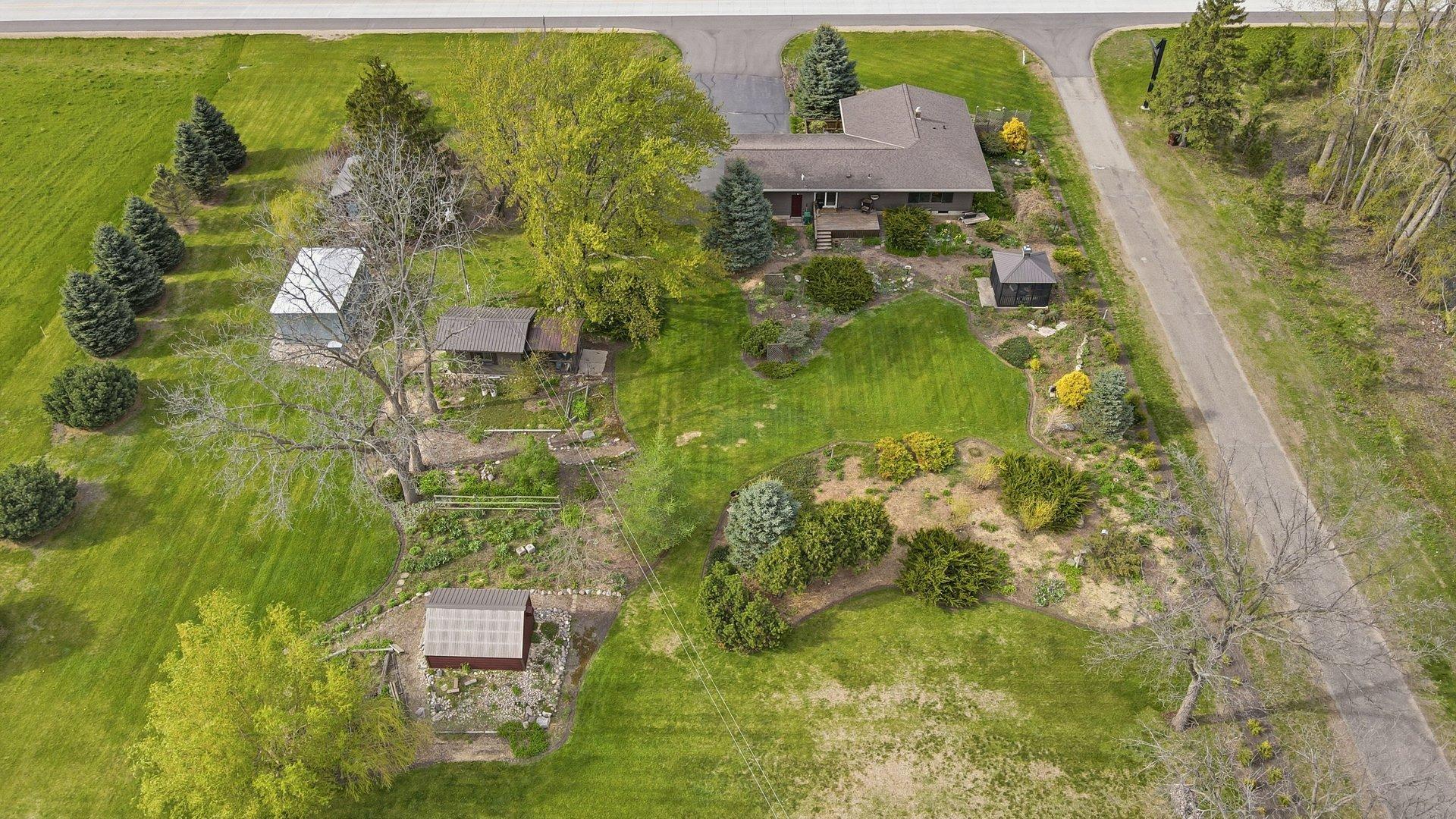 main property photo 5