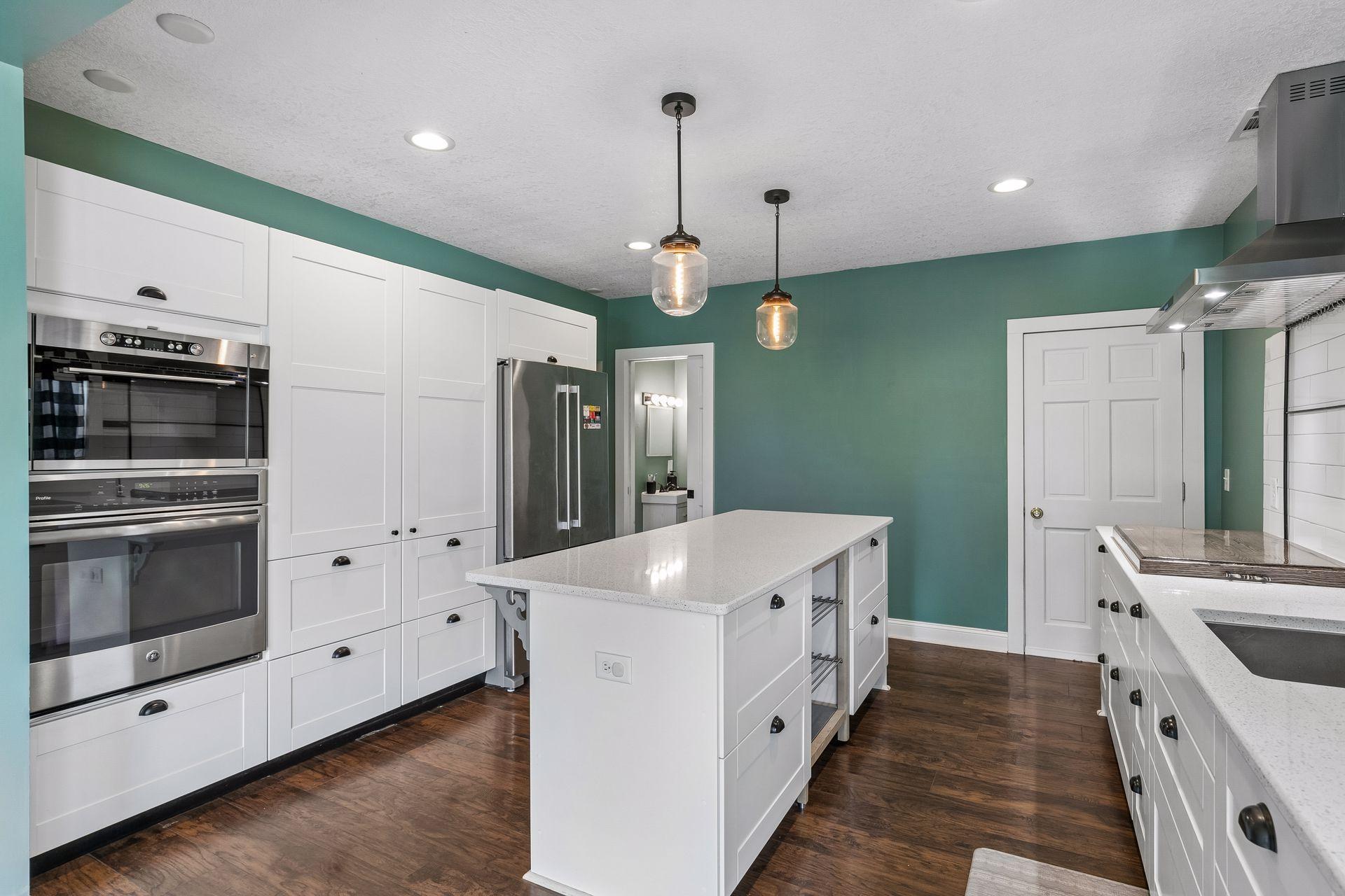 main property photo 6