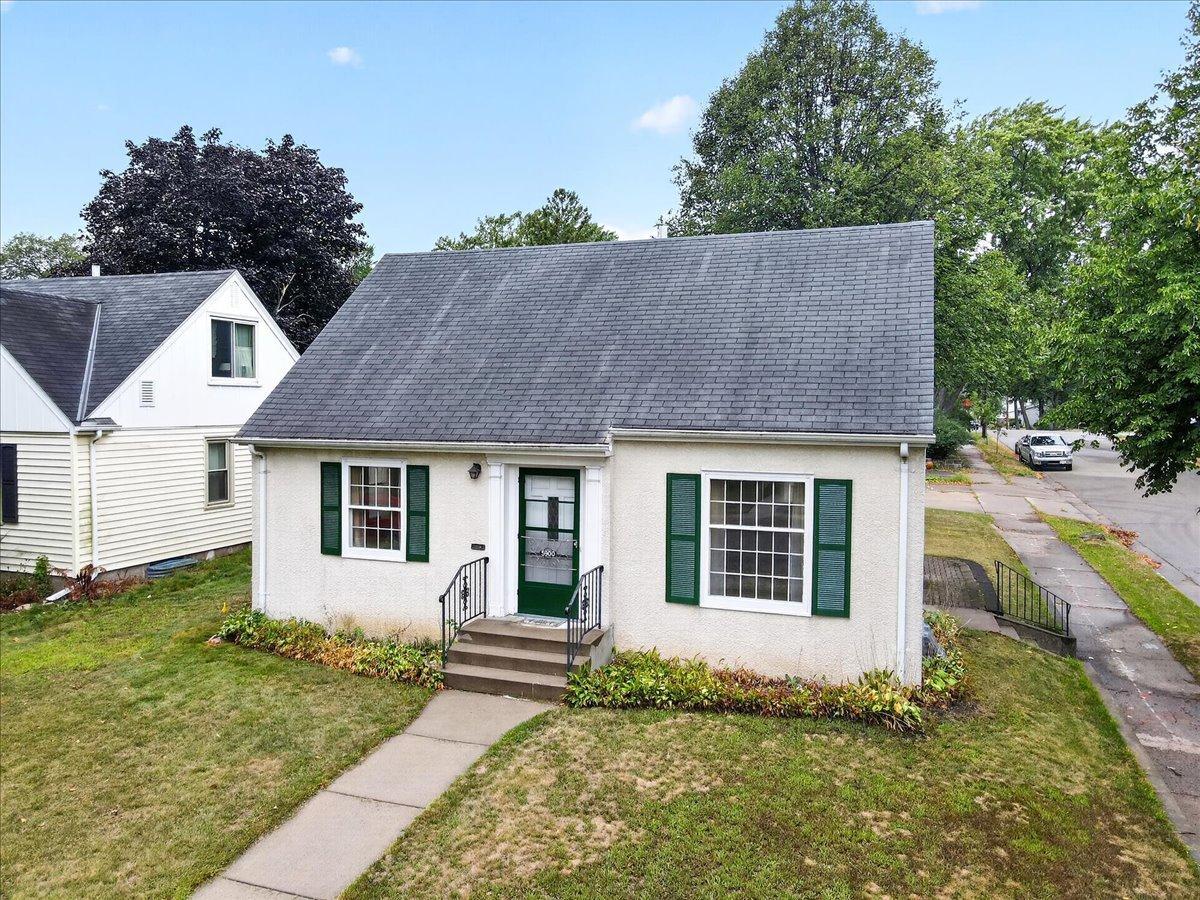 main property photo 20