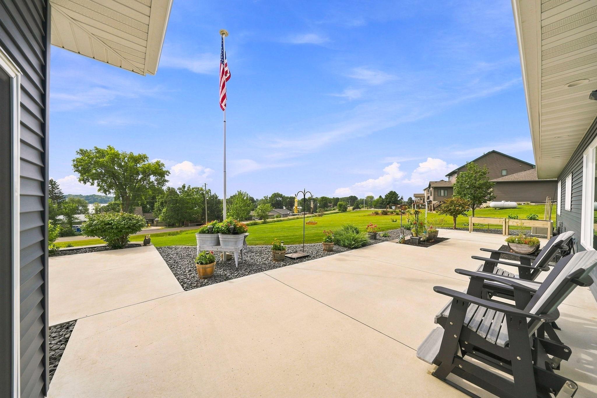 main property photo 38