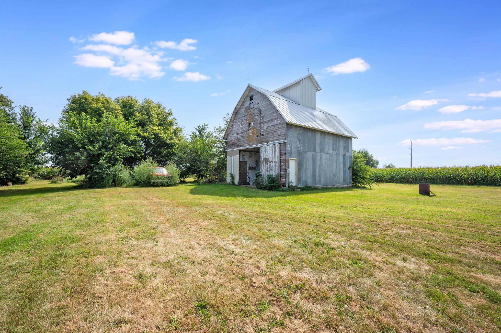 main property photo 15