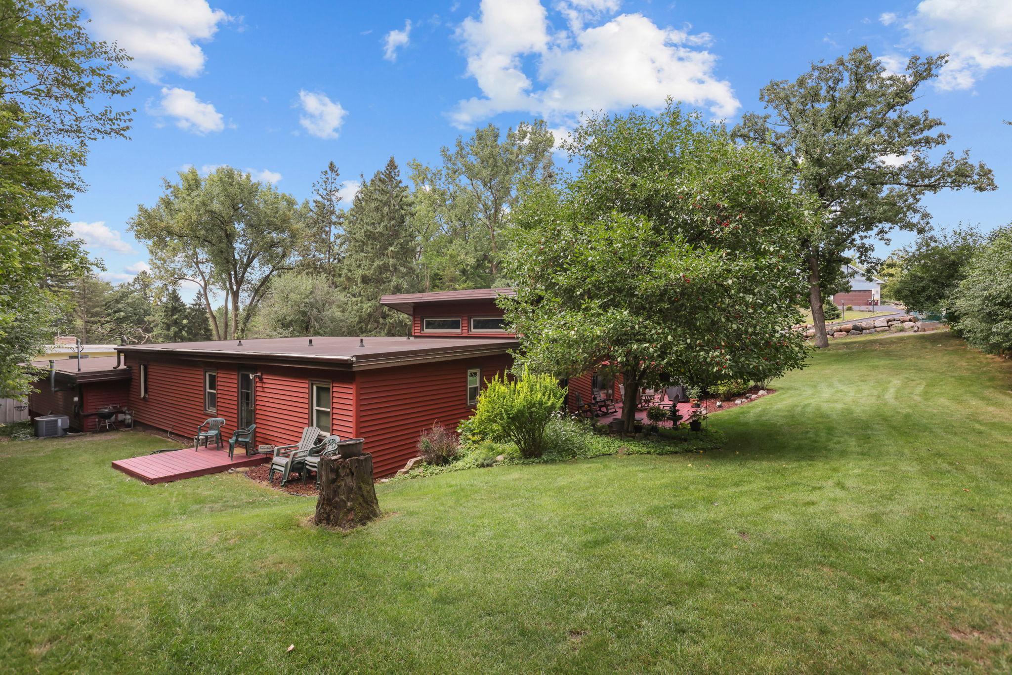 main property photo 30