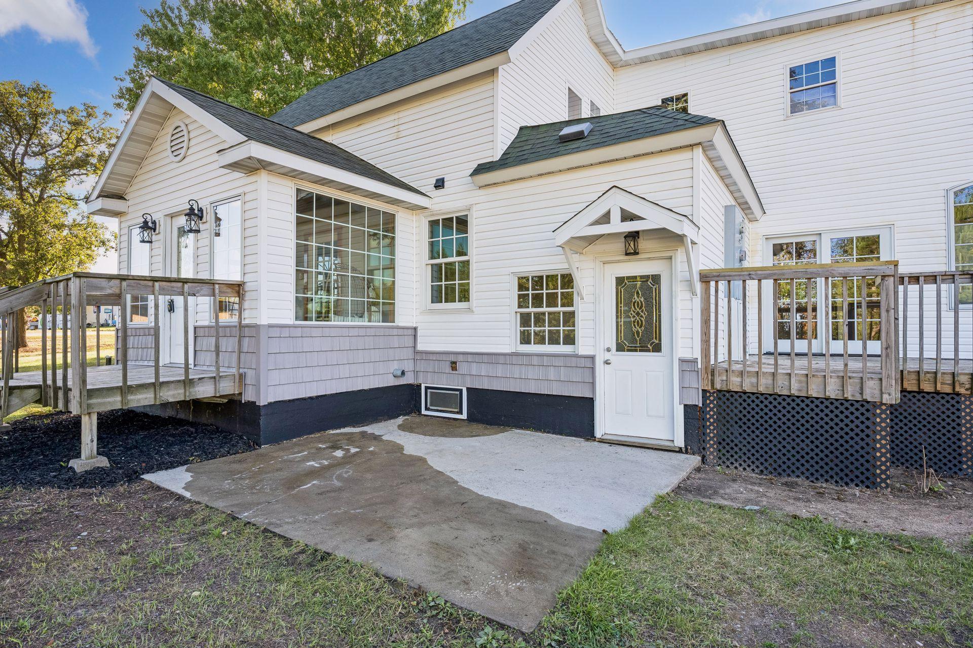 main property photo 47