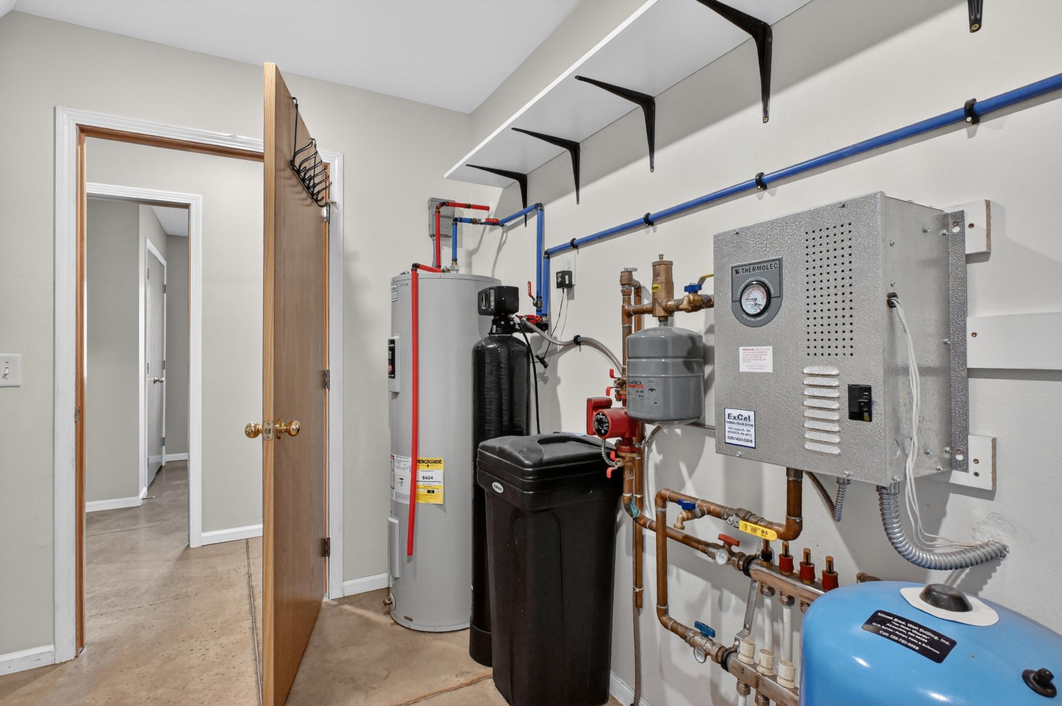 main property photo 25