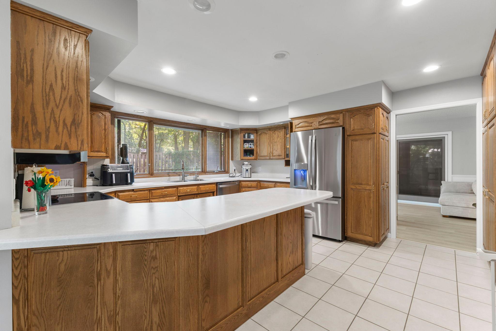 main property photo 17