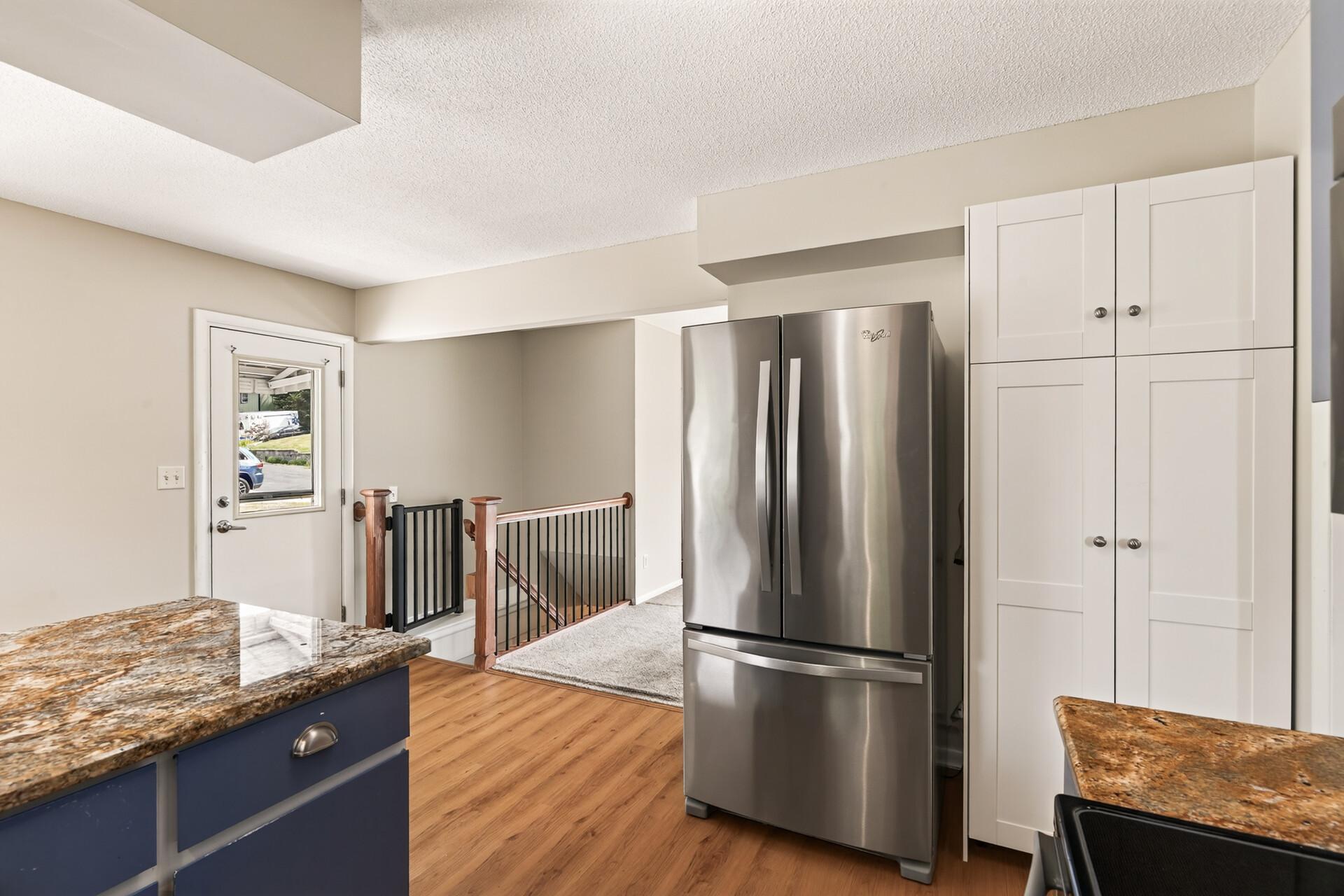 main property photo 9