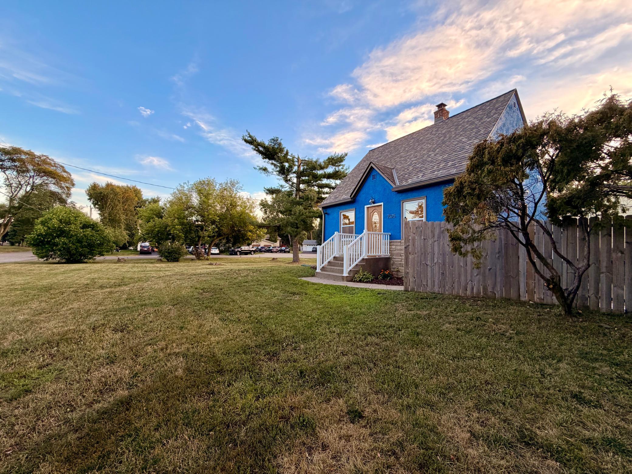 main property photo 30