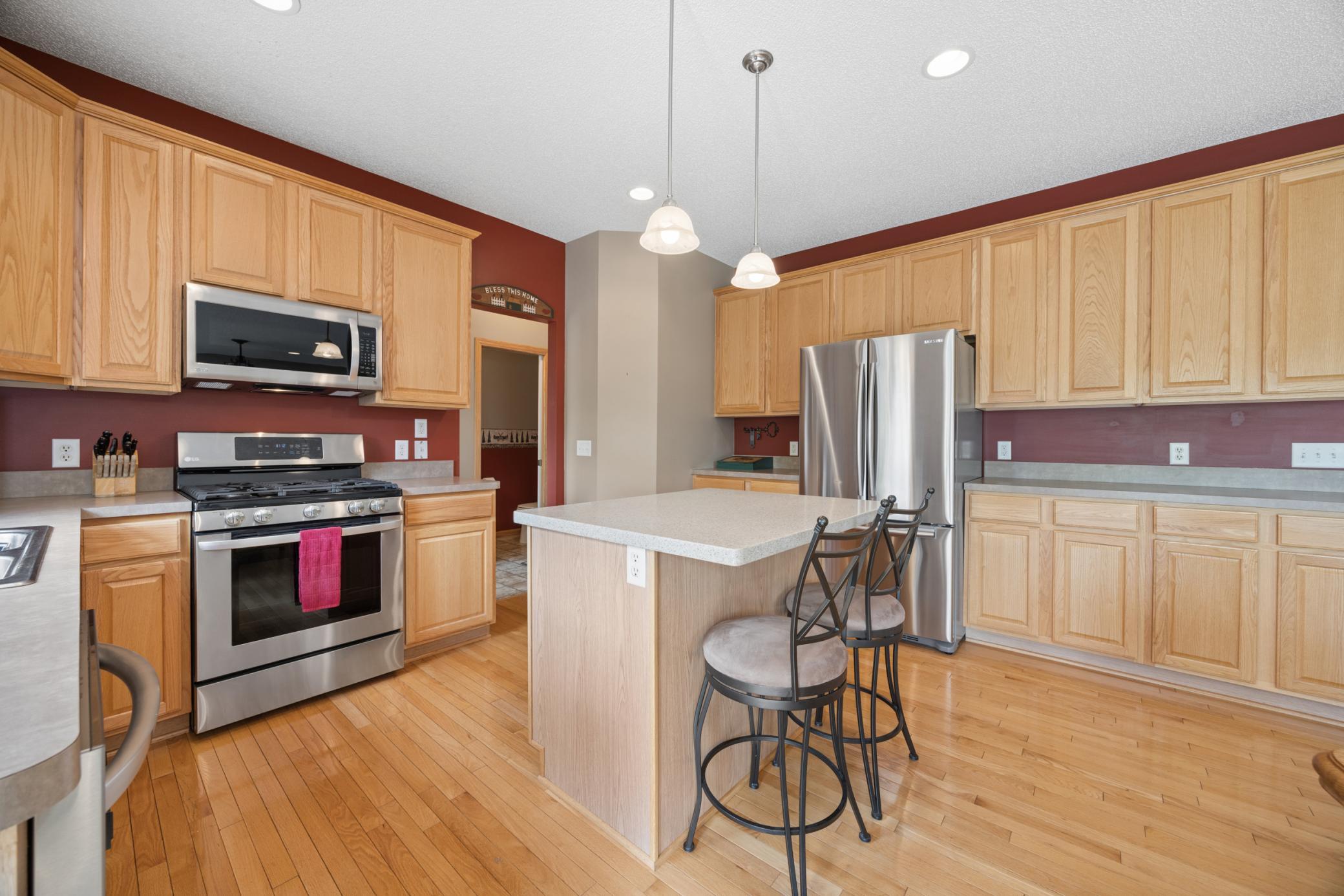 main property photo 8