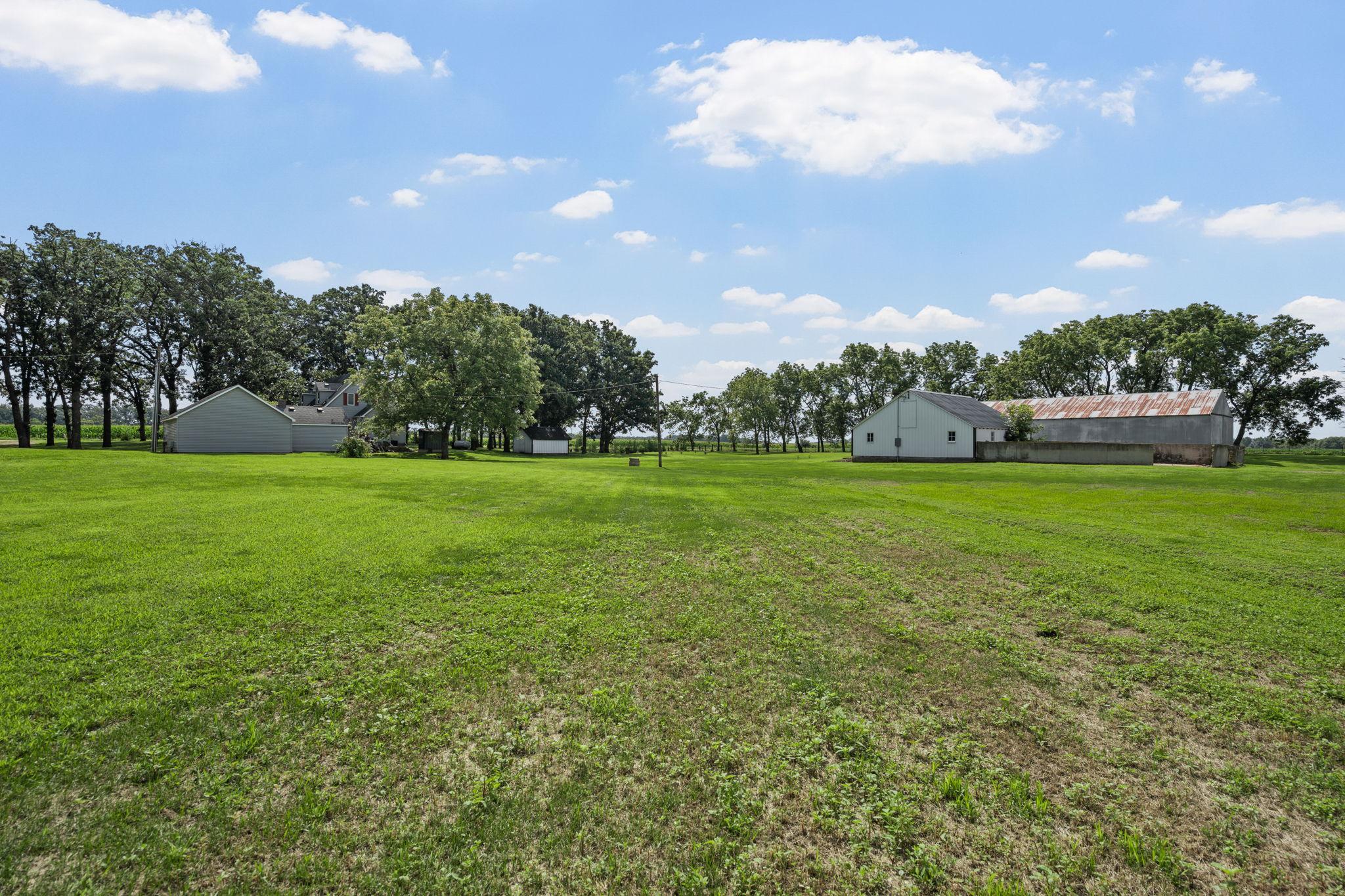 main property photo 39