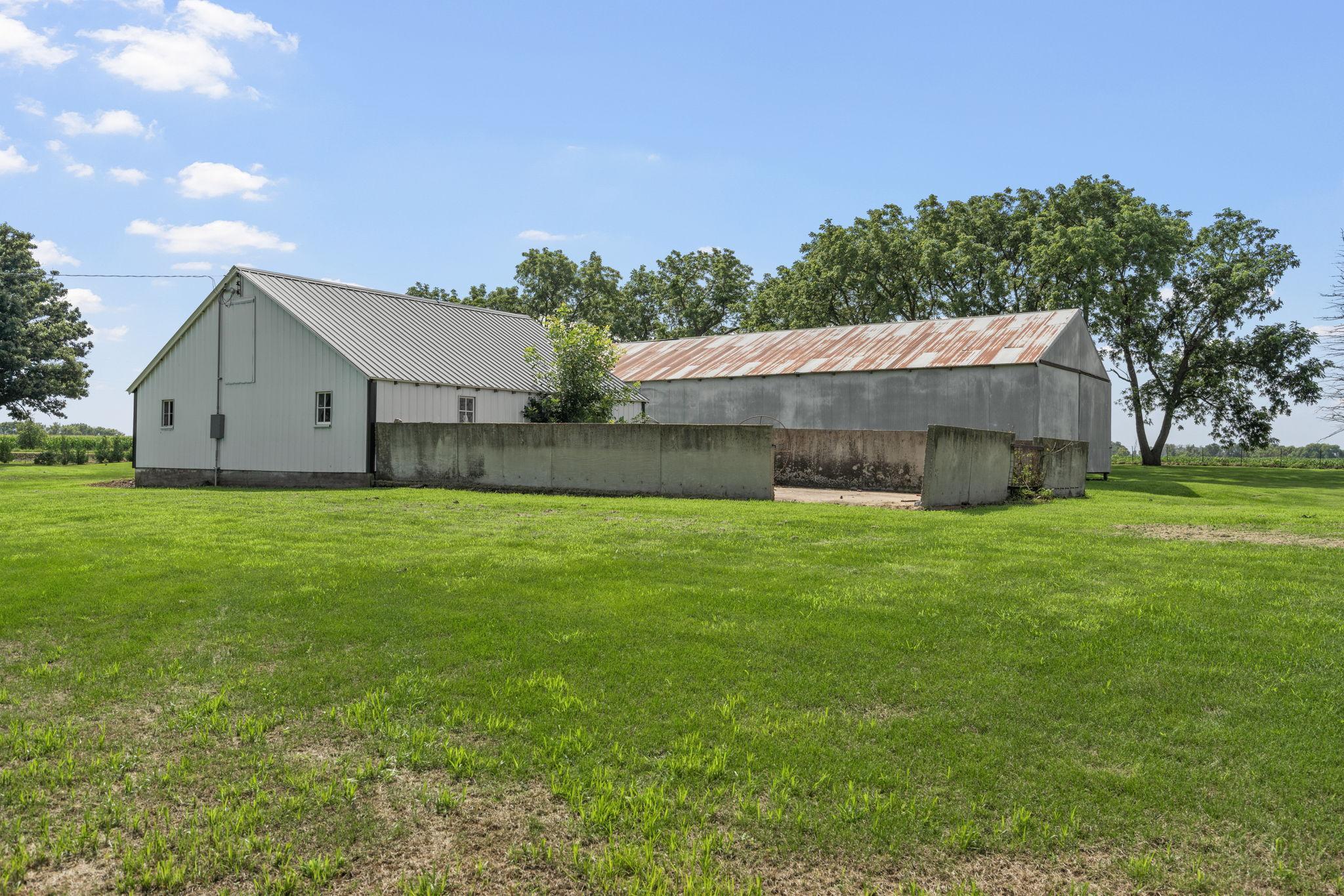 main property photo 45