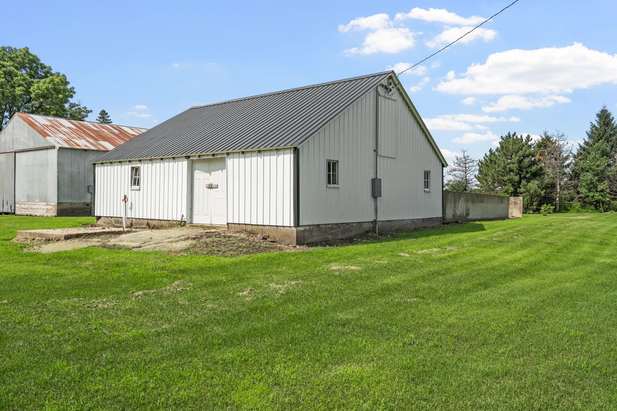 main property photo 50