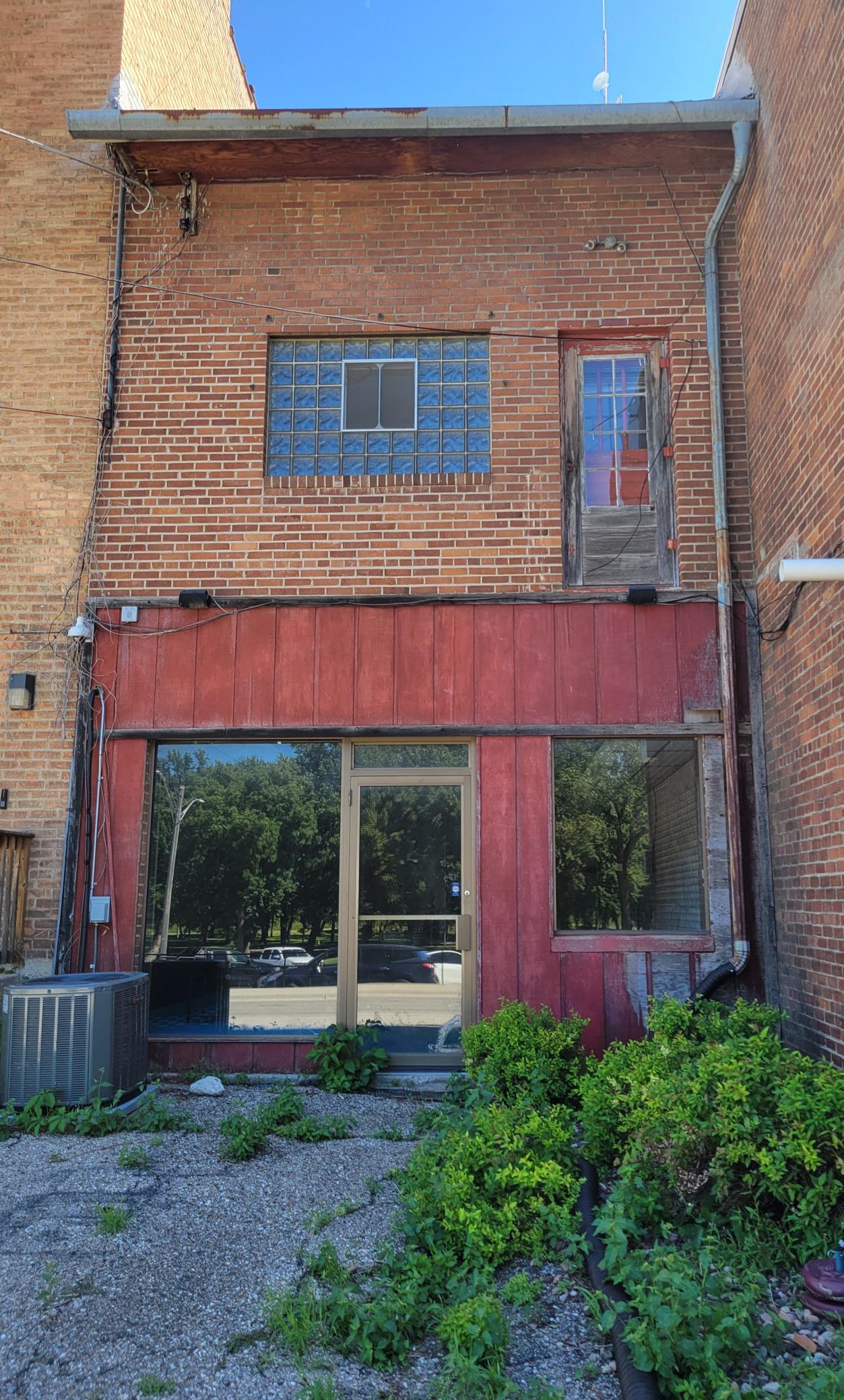 main property photo 27