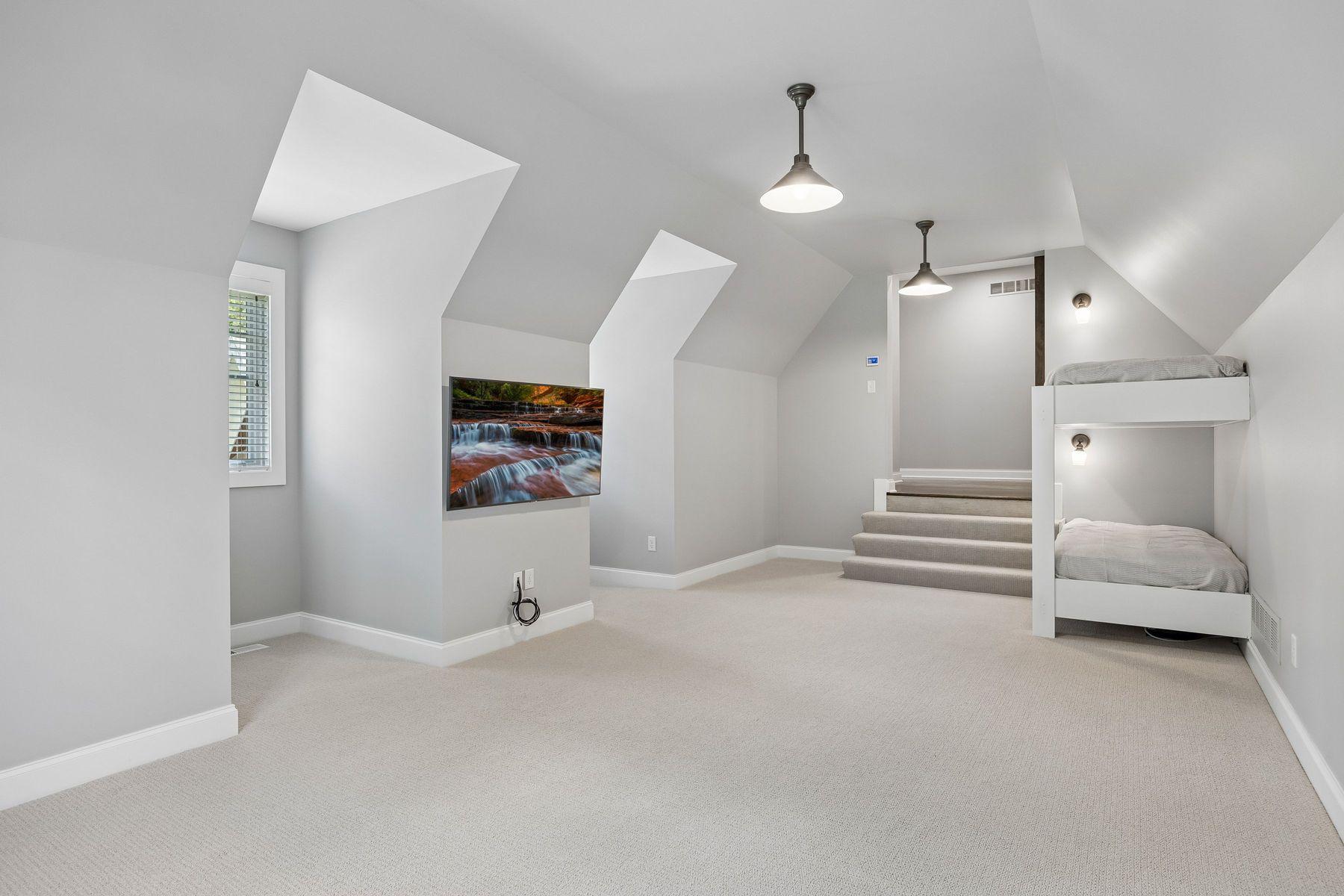 main property photo 62