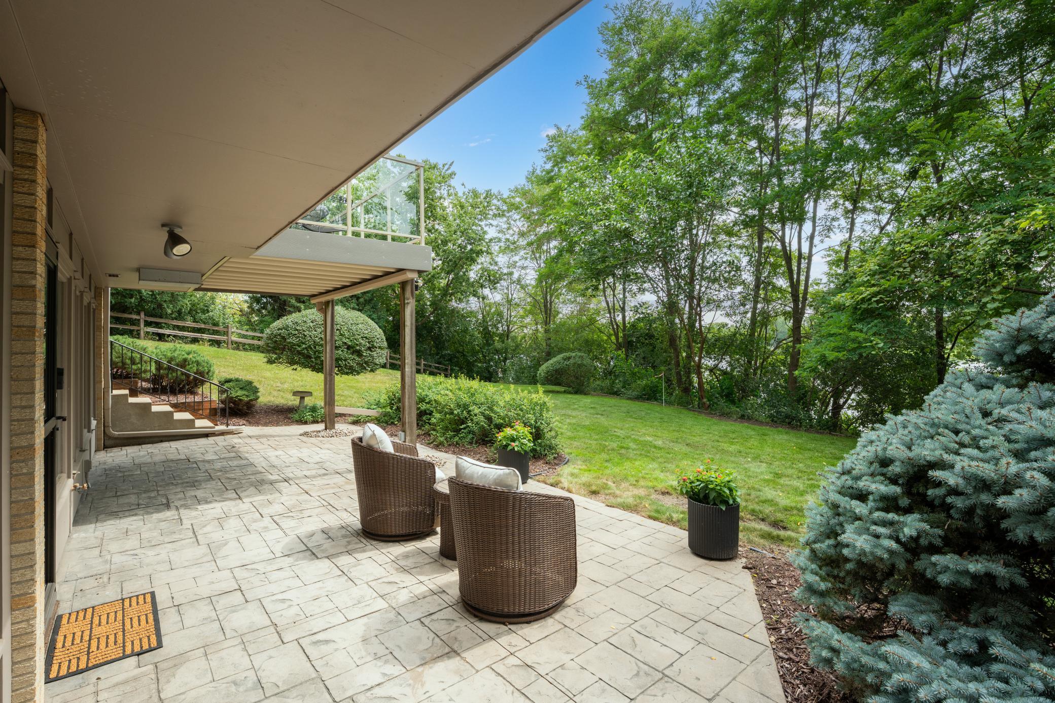 main property photo 35