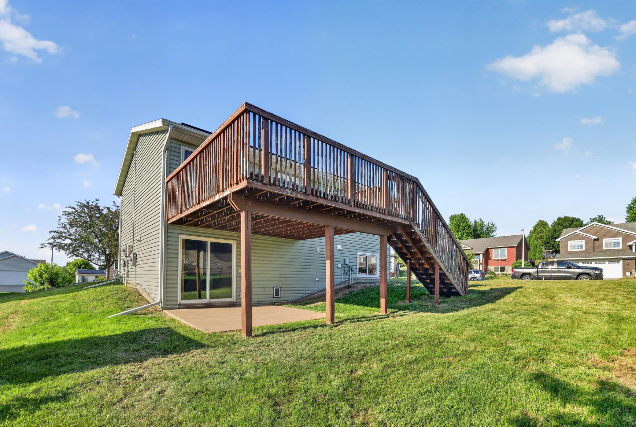main property photo 24