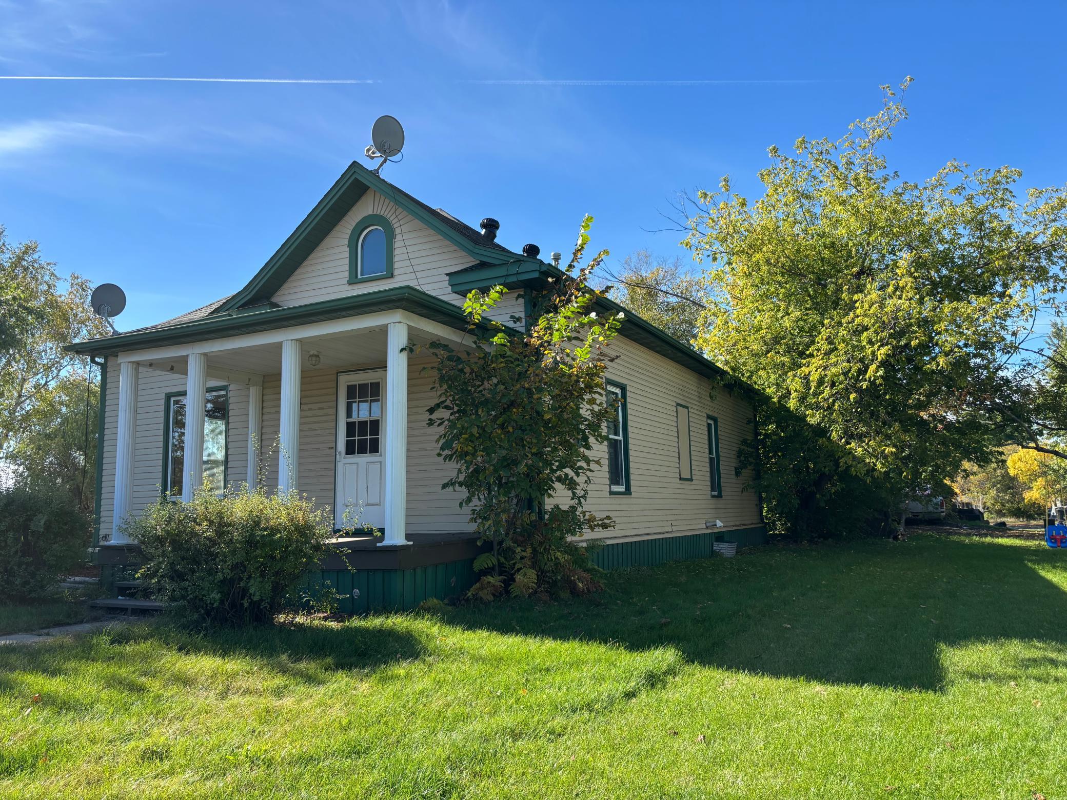 main property photo 45
