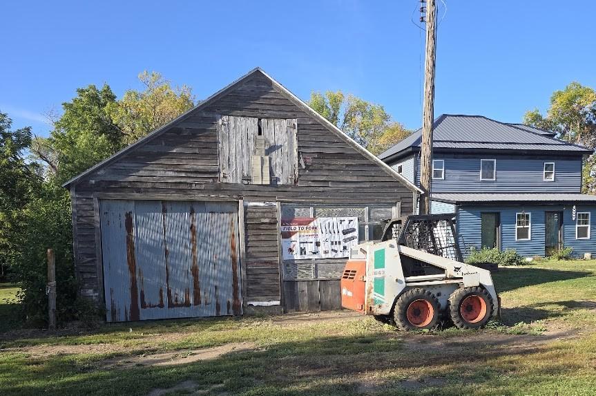 main property photo 24