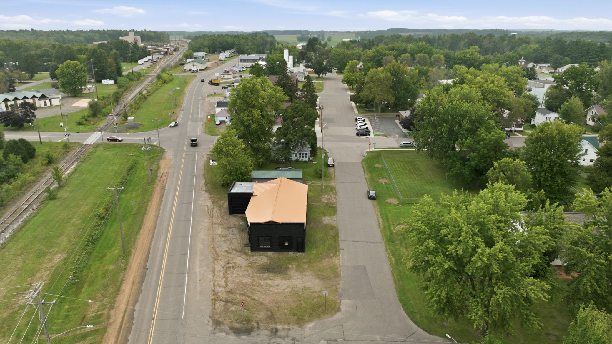main property photo 7